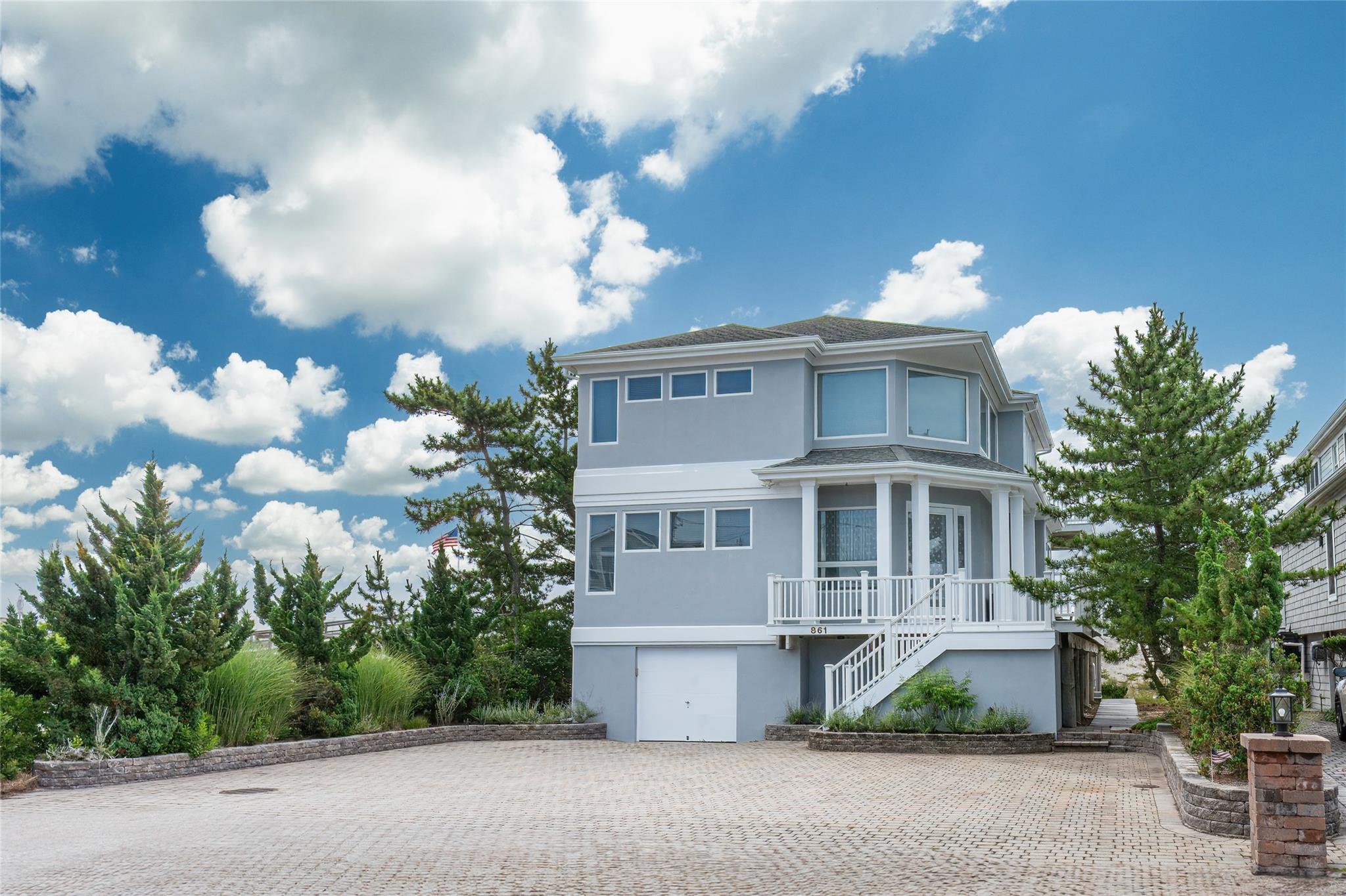861 Dune Road