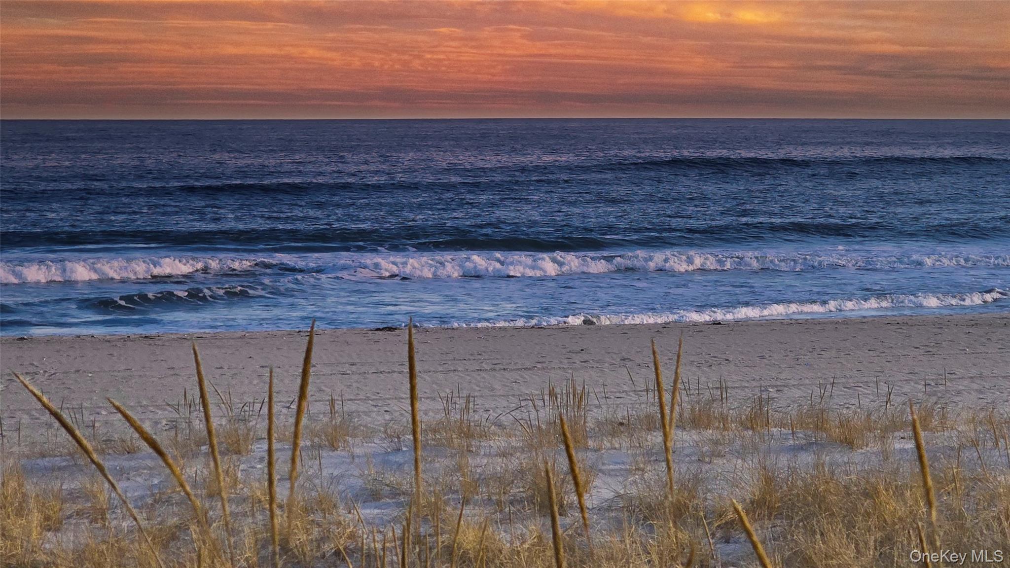 825 Dune Road