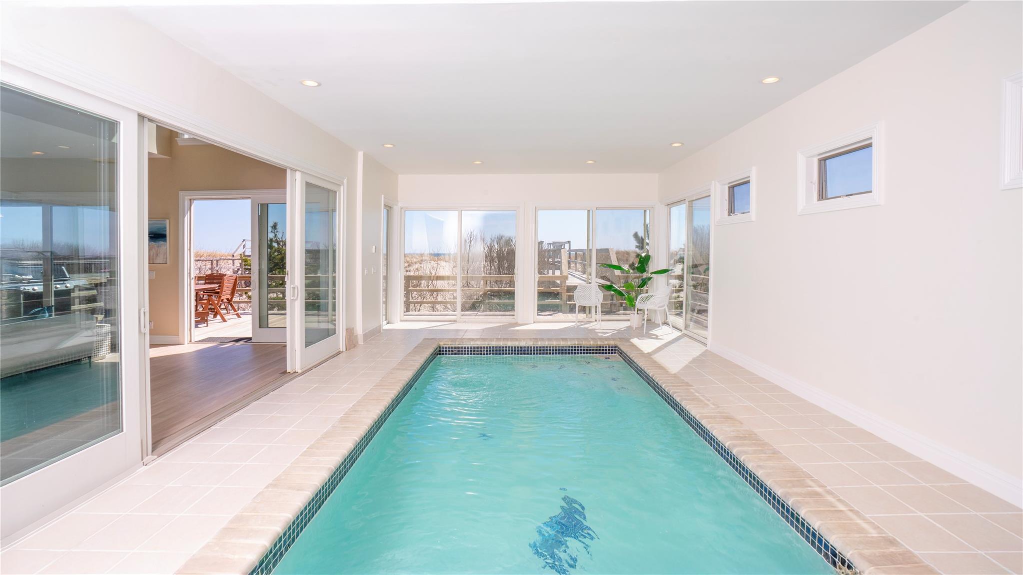 825 Dune Road