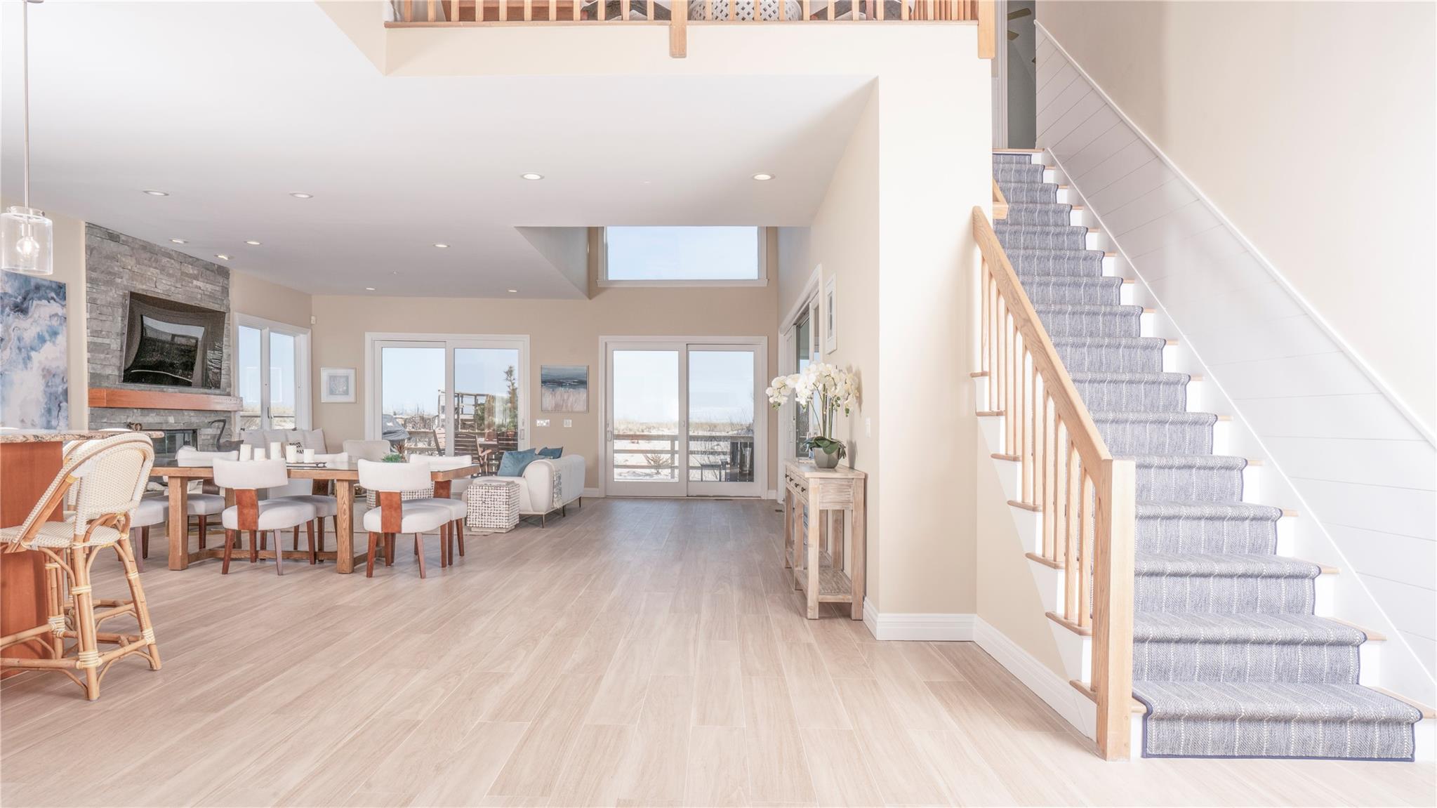 825 Dune Road