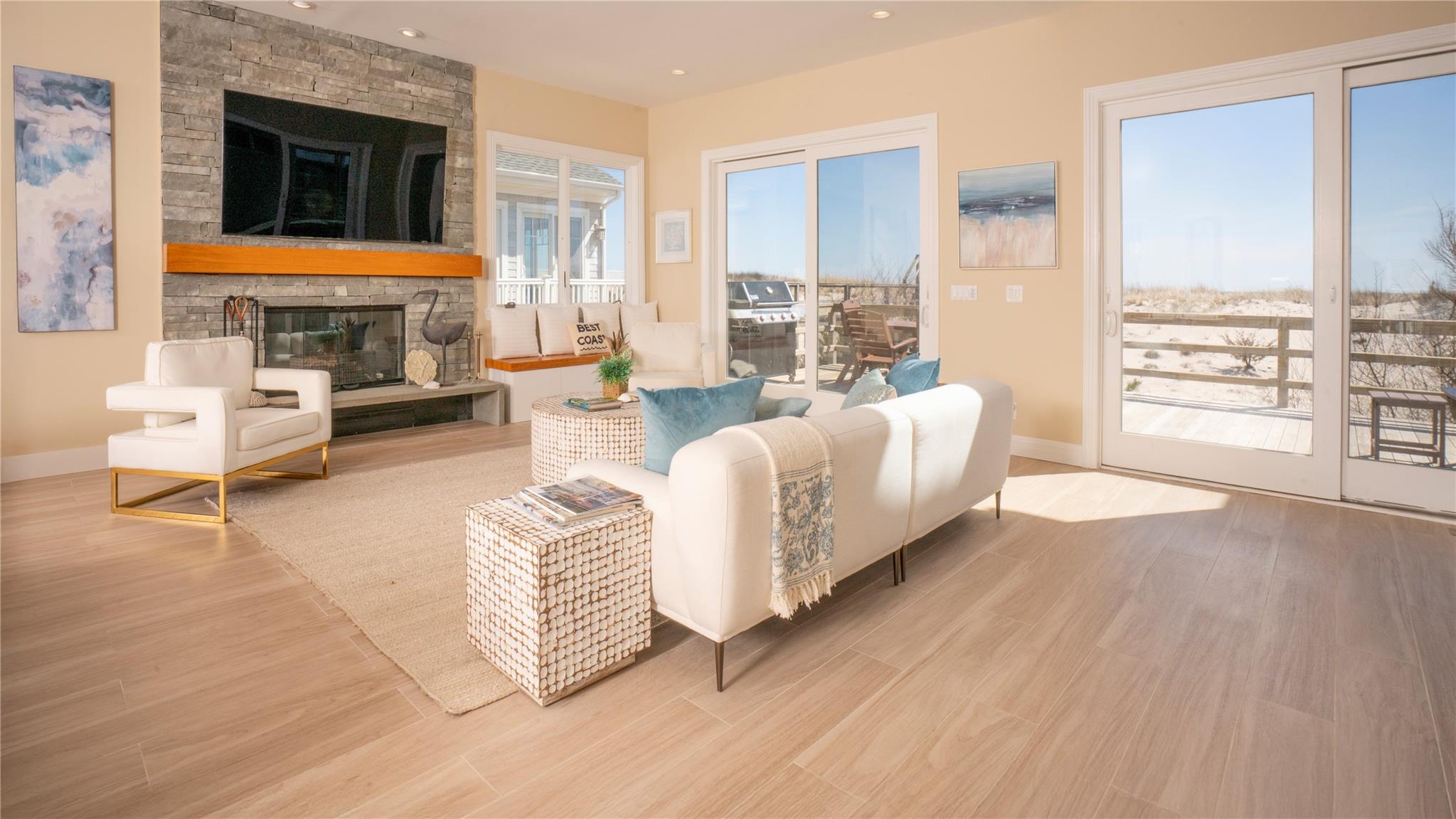 825 Dune Road