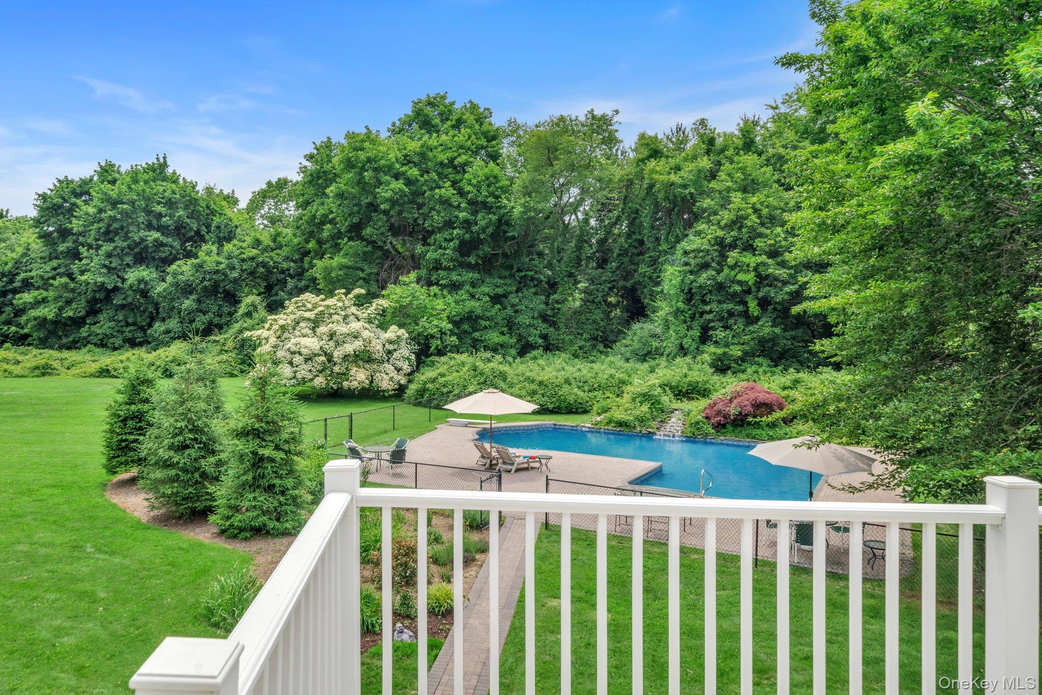13 Locust Lane
