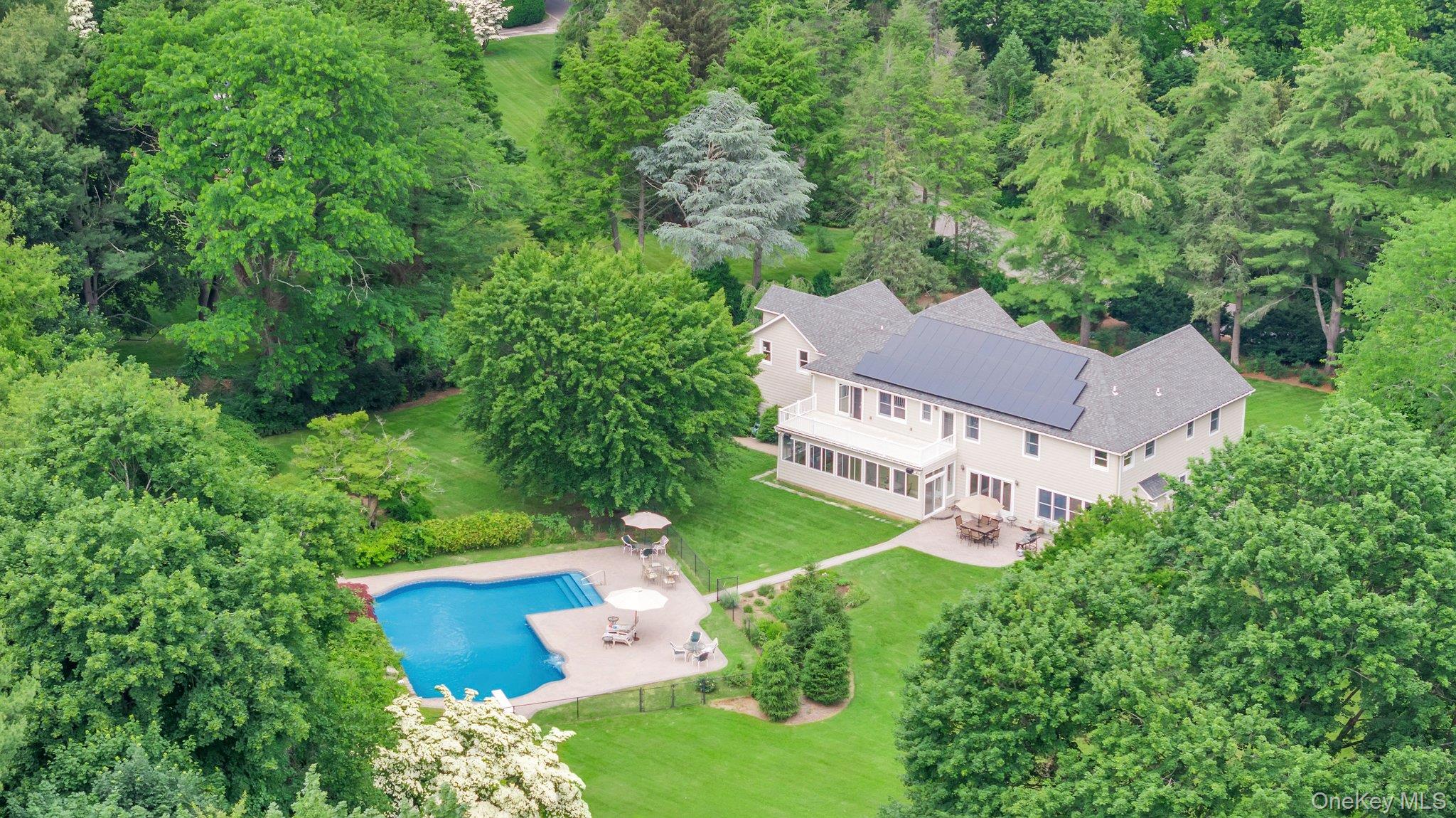 13 Locust Lane