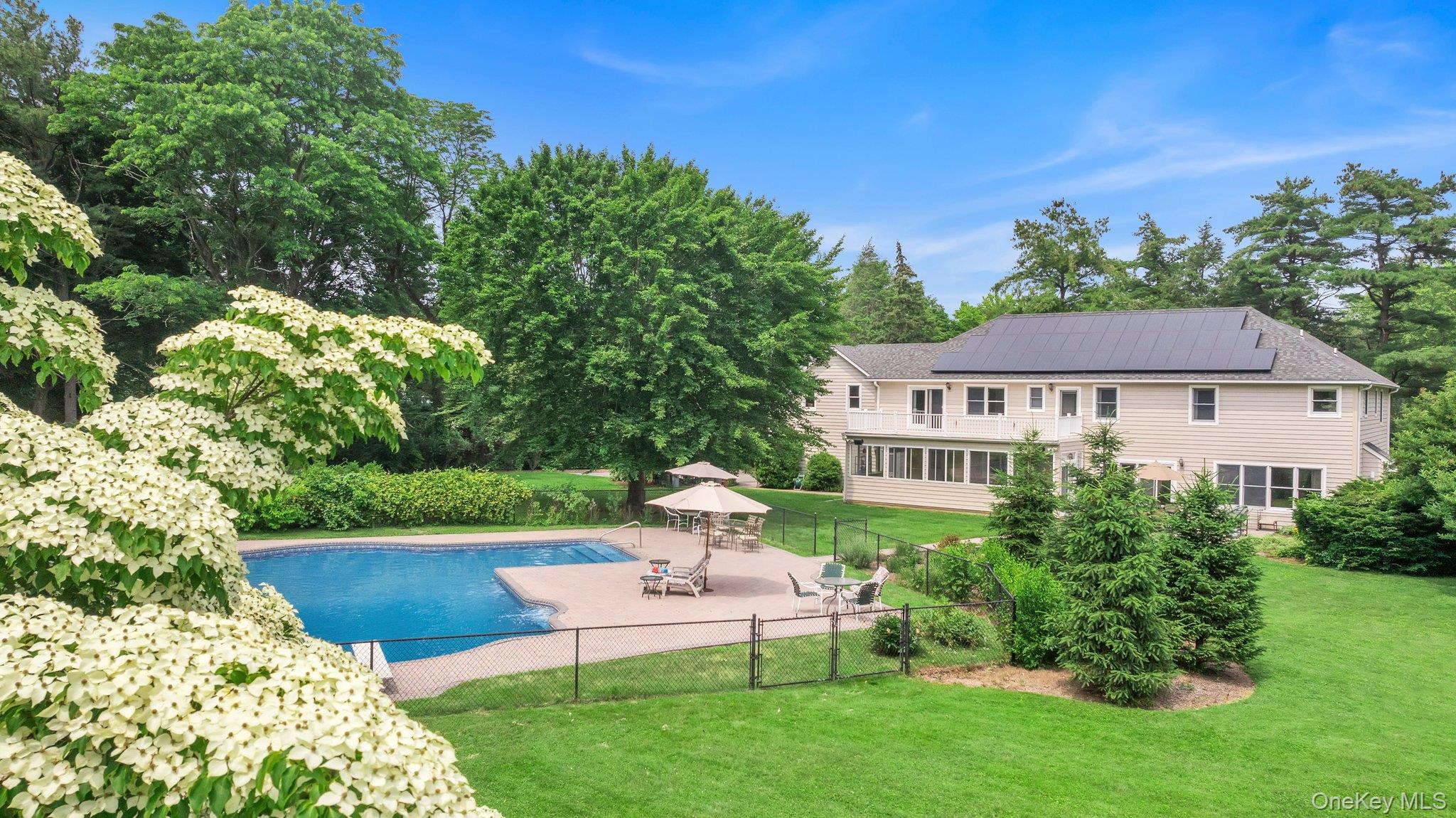 13 Locust Lane