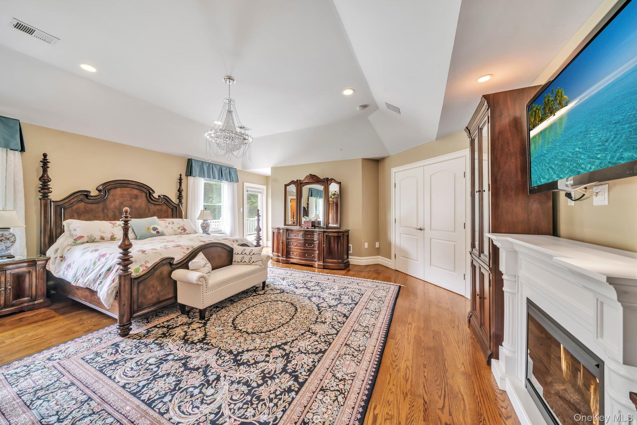 13 Locust Lane