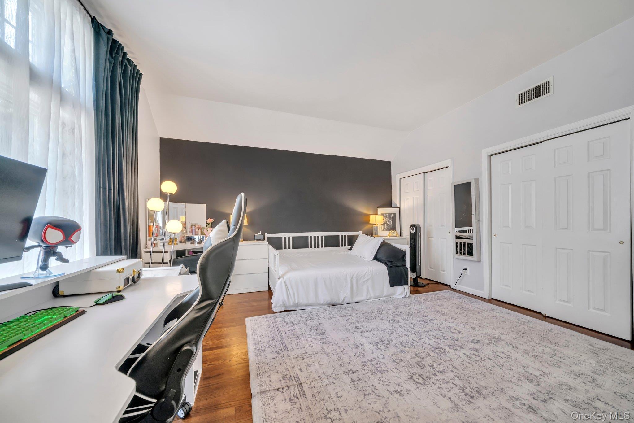 304 Syosset Woodbury Road