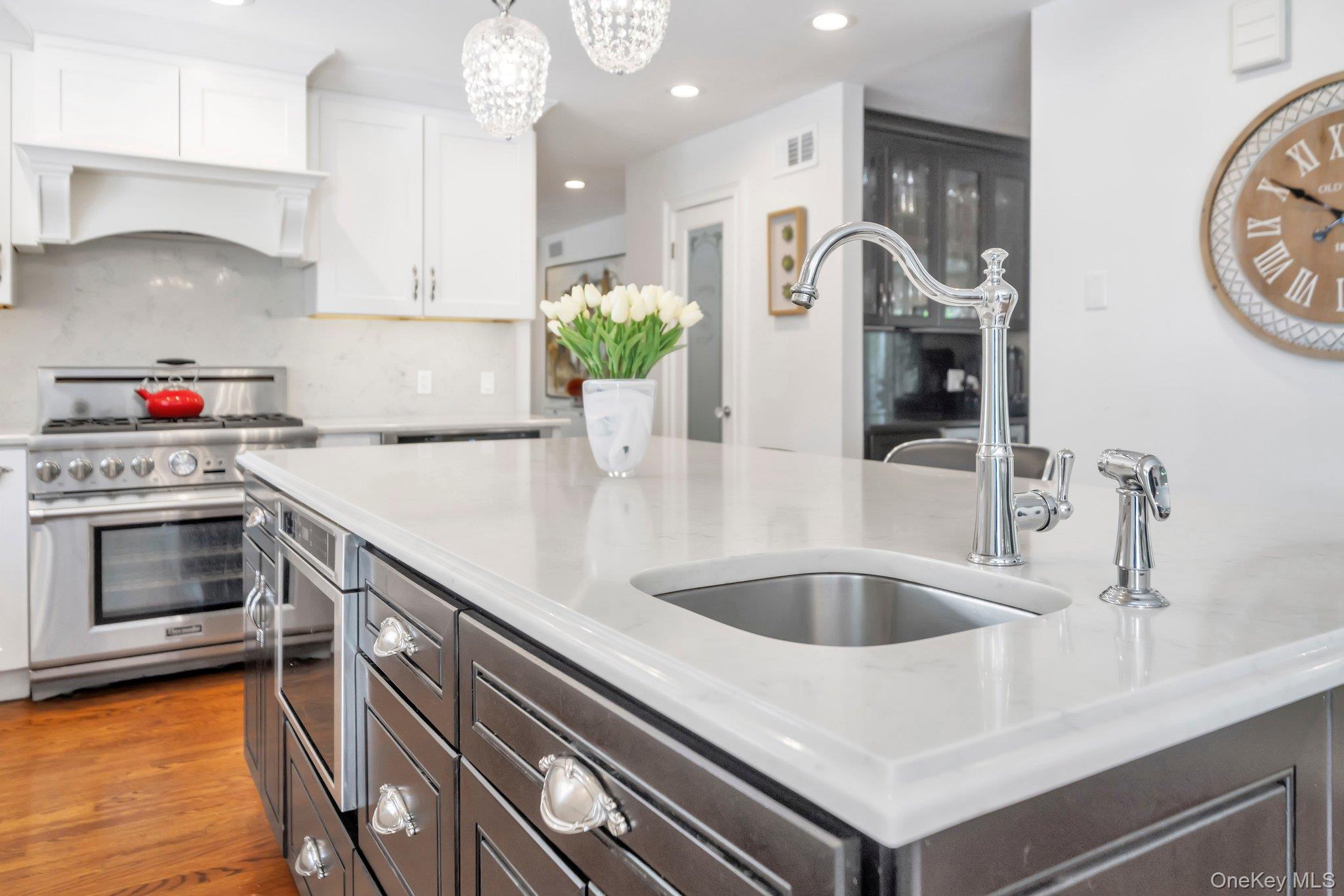 304 Syosset Woodbury Road