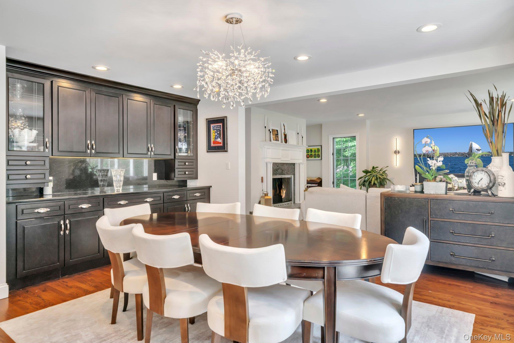 304 Syosset Woodbury Road