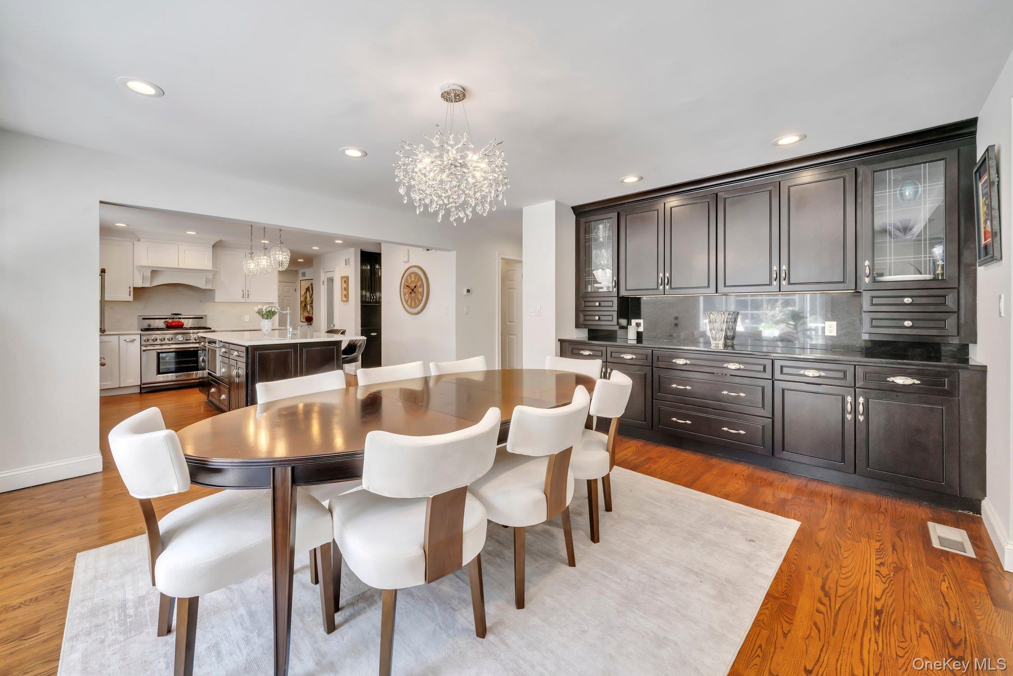 304 Syosset Woodbury Road