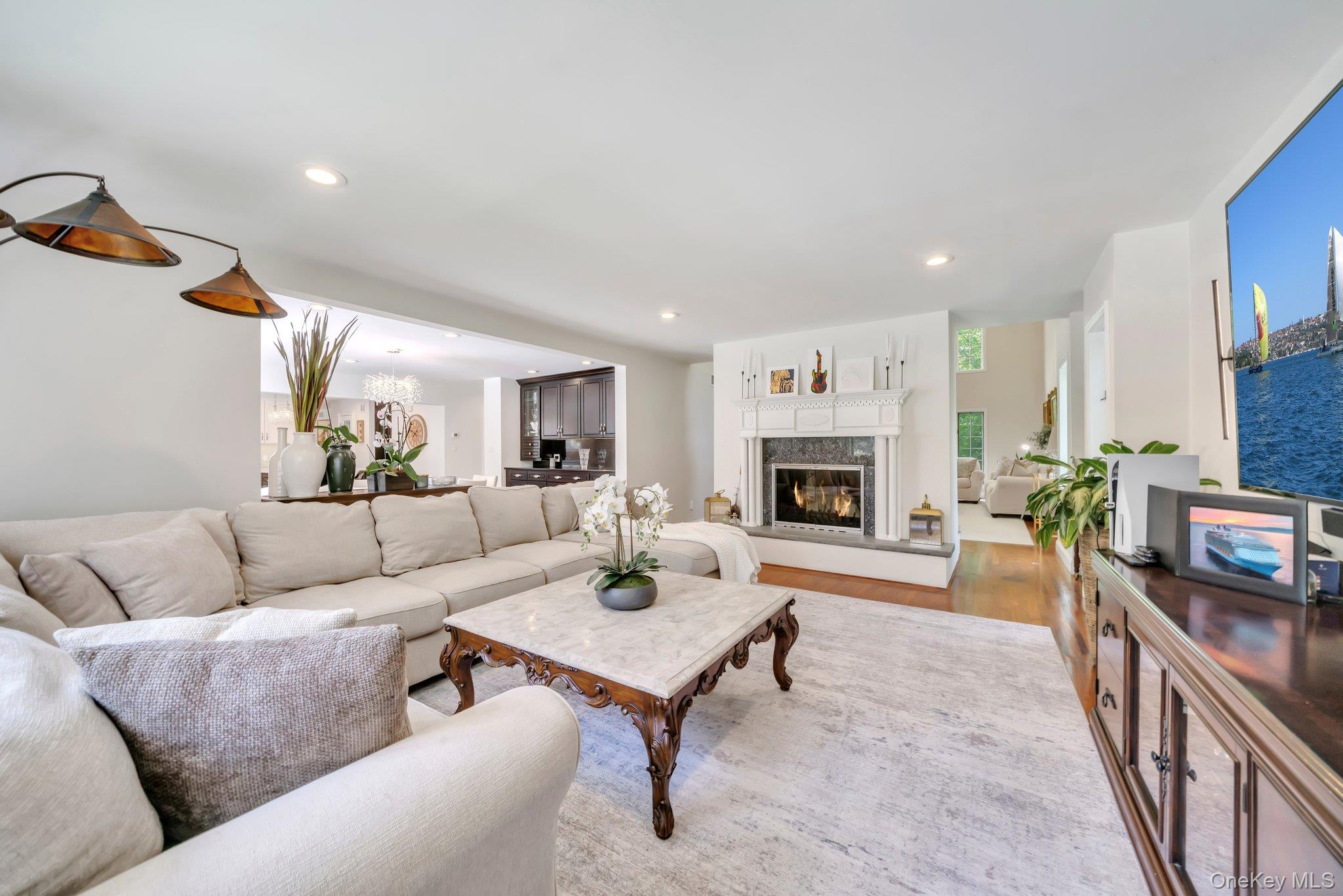 304 Syosset Woodbury Road