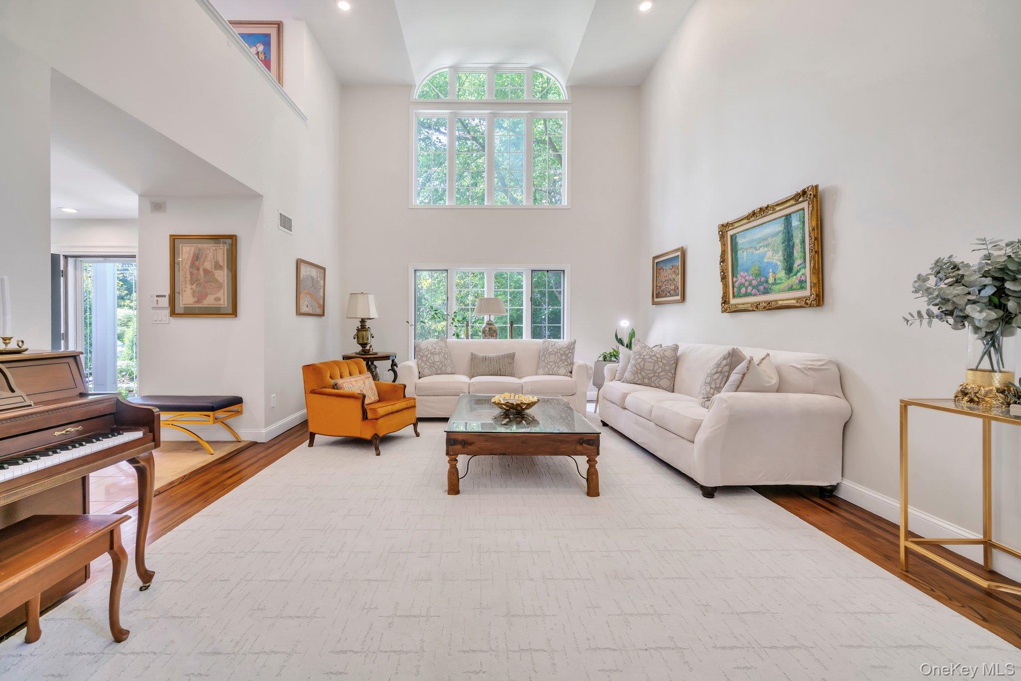 304 Syosset Woodbury Road