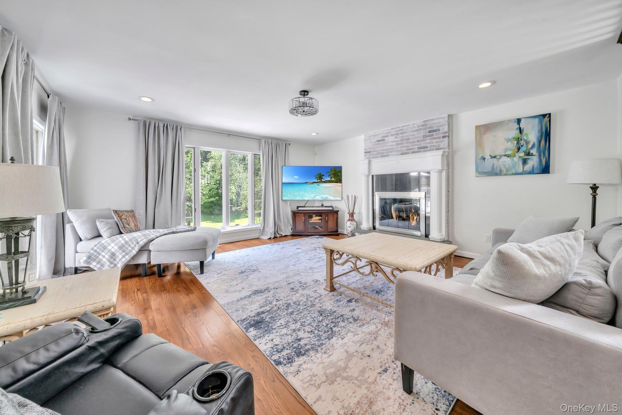 304 Syosset Woodbury Road