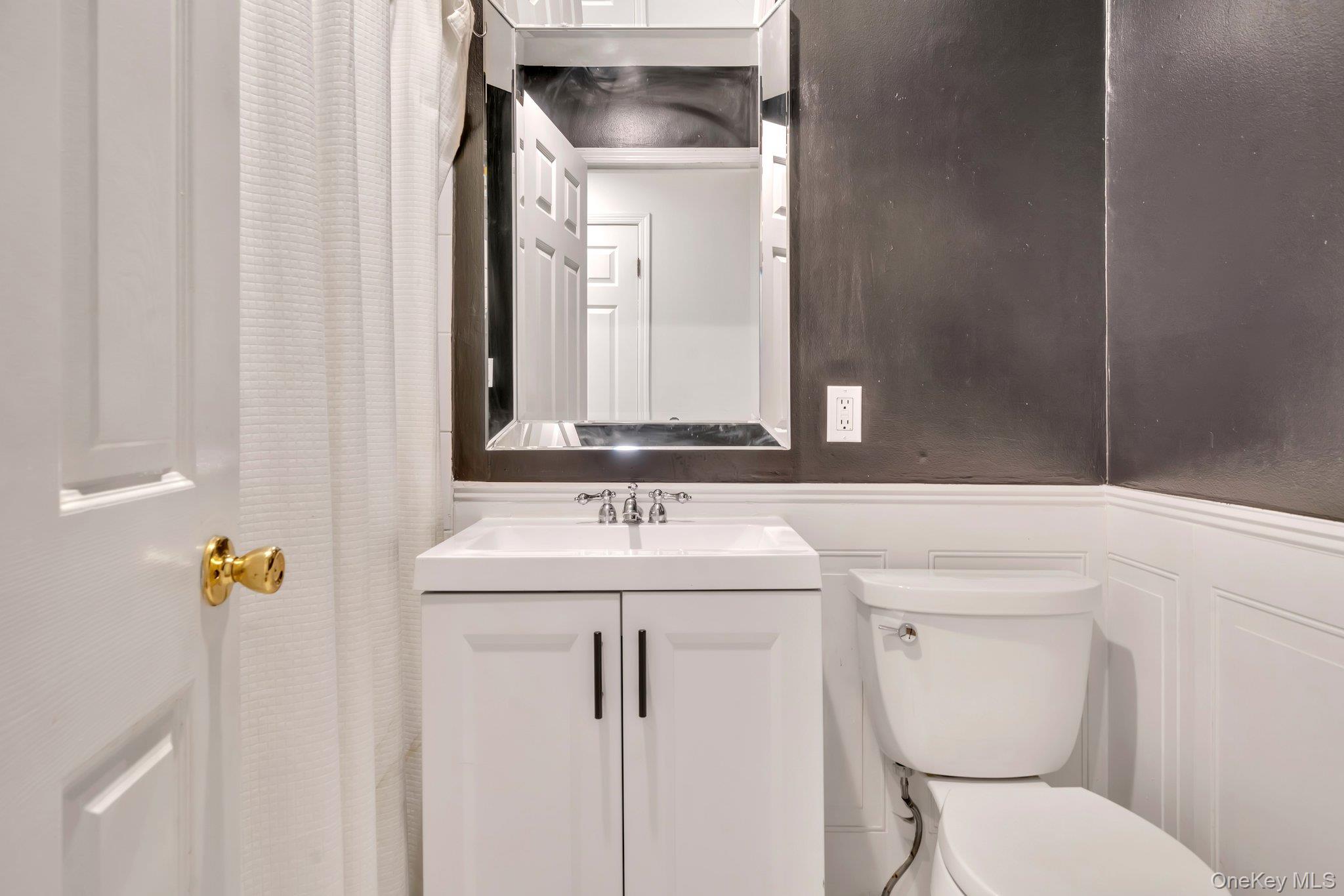 304 Syosset Woodbury Road