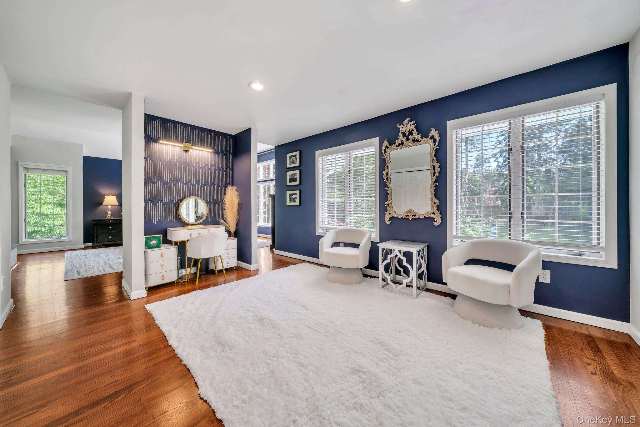 304 Syosset Woodbury Road