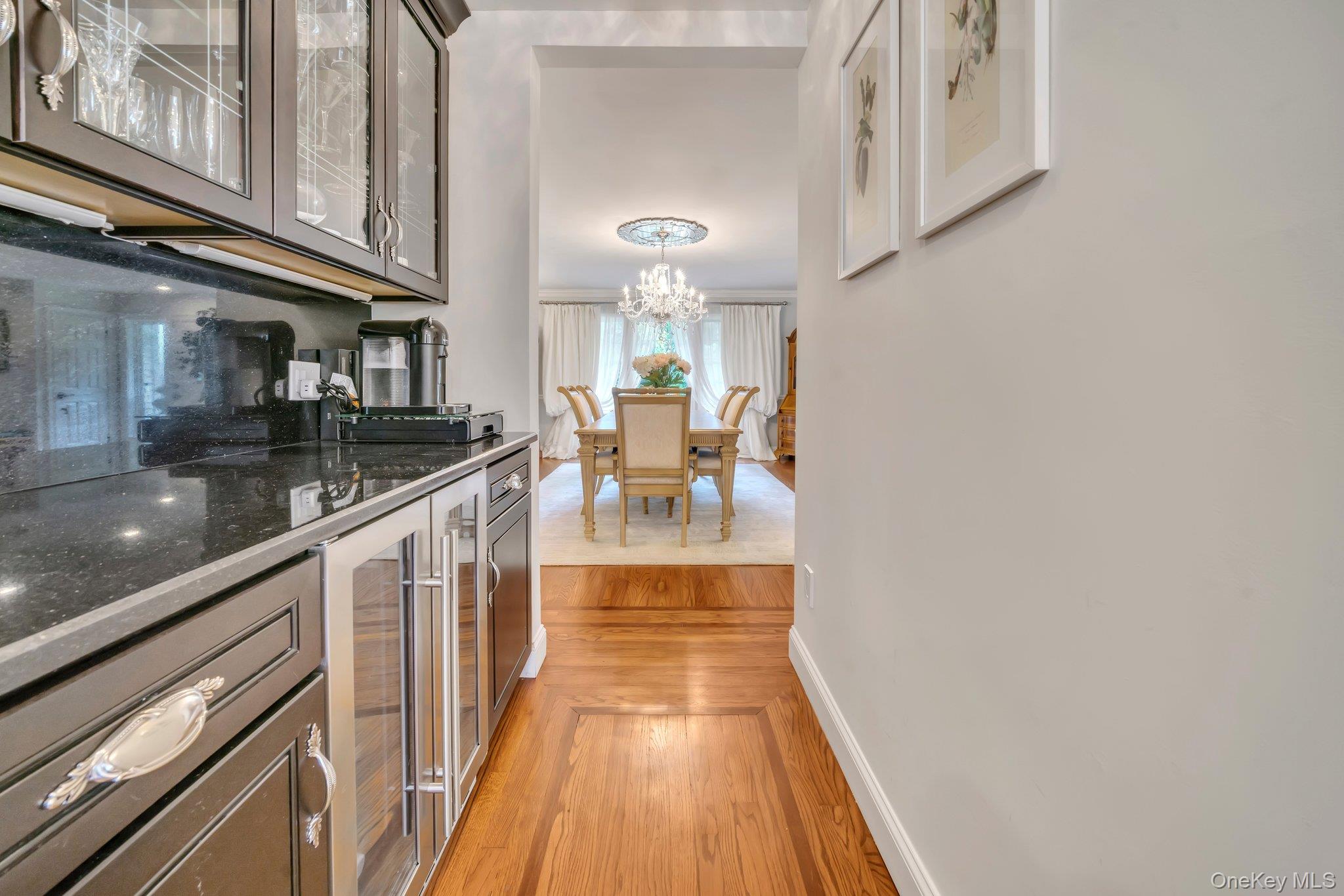 304 Syosset Woodbury Road