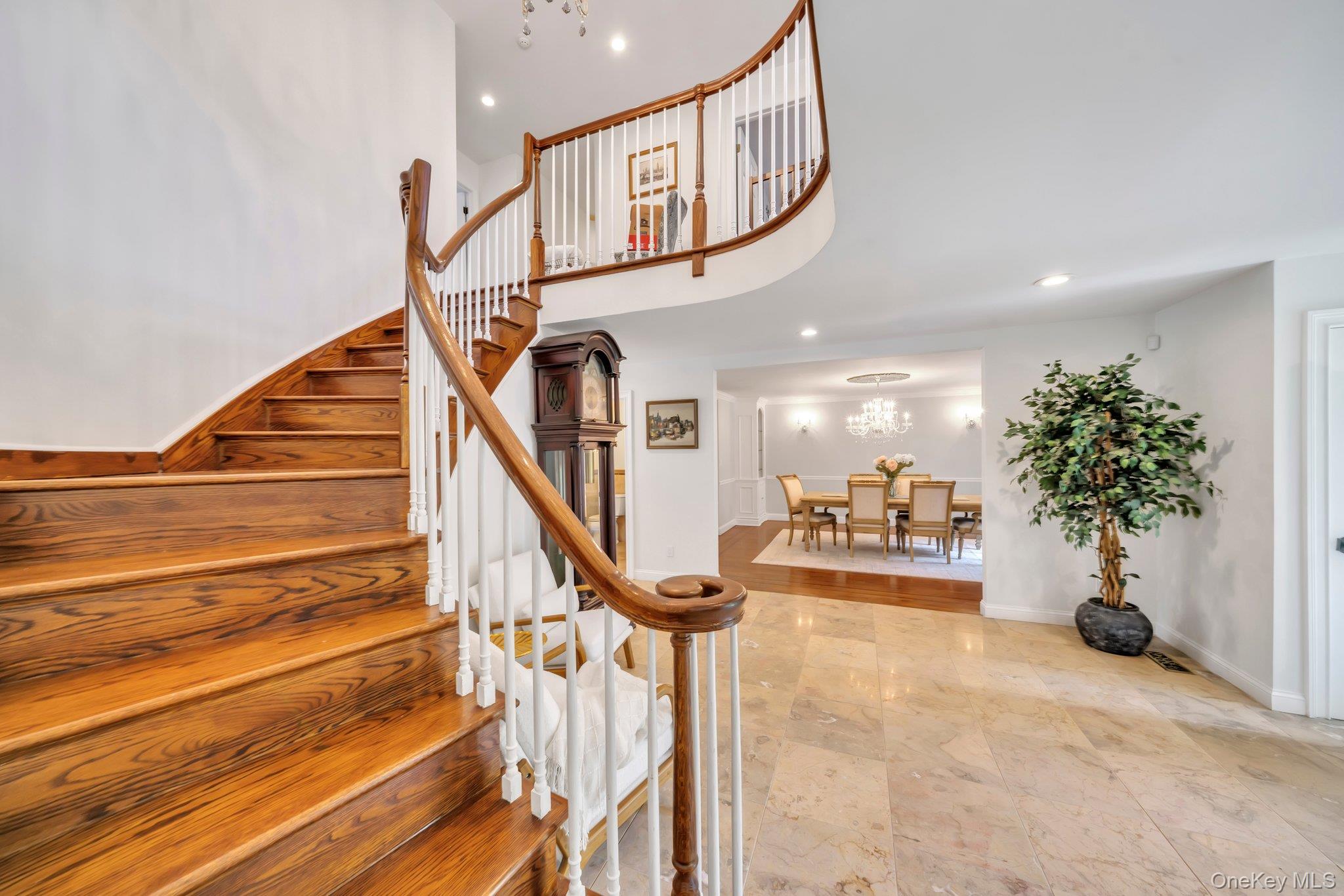 304 Syosset Woodbury Road