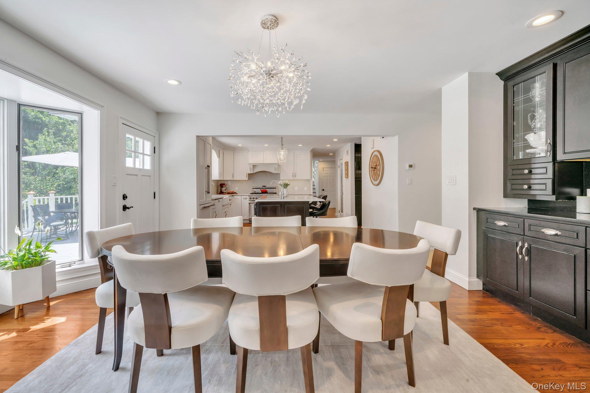 304 Syosset Woodbury Road