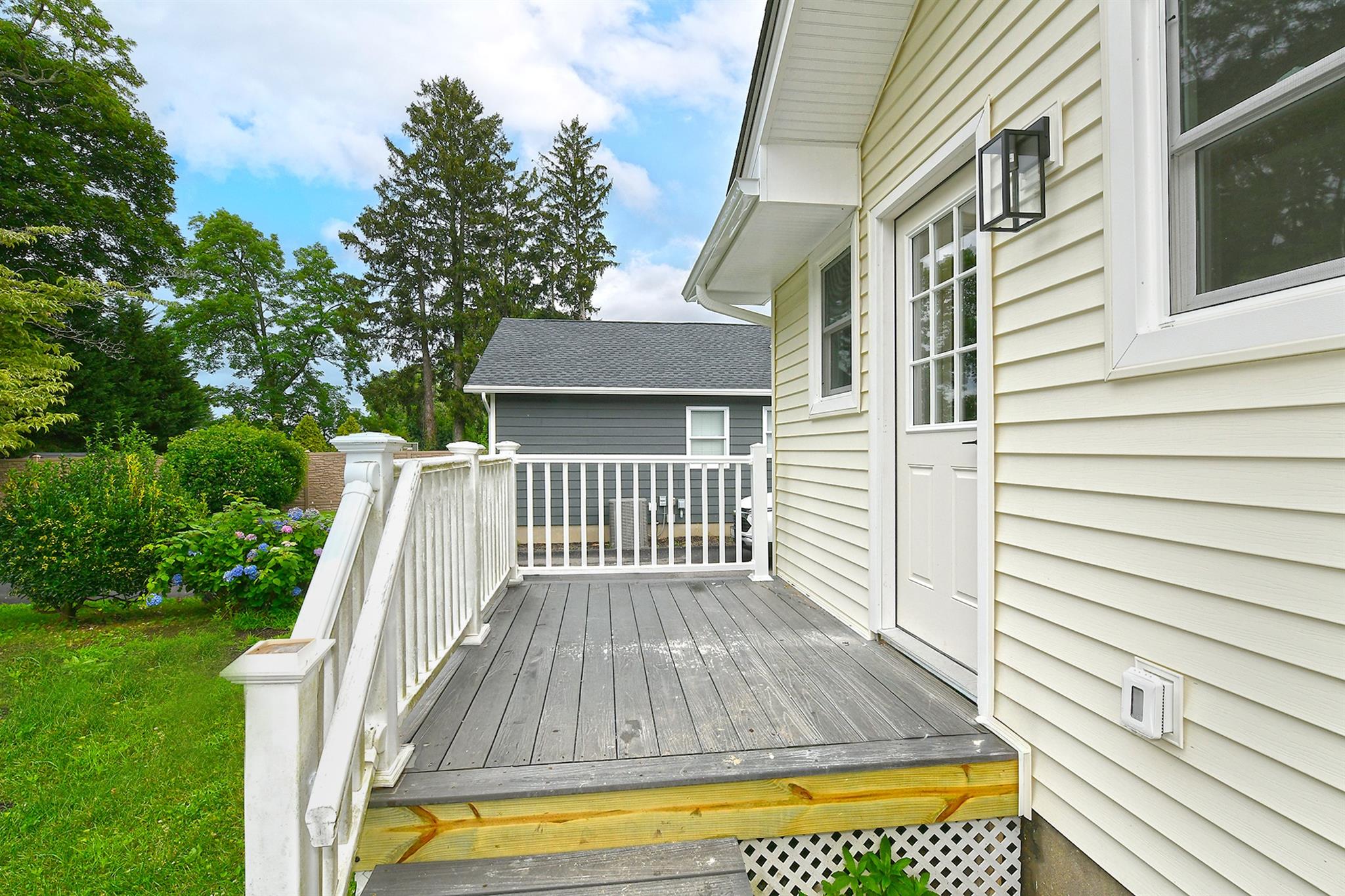 65 Willow Avenue