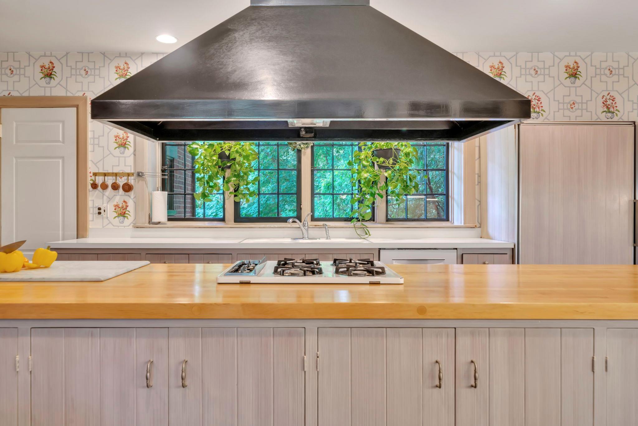 95 Piping Rock Road