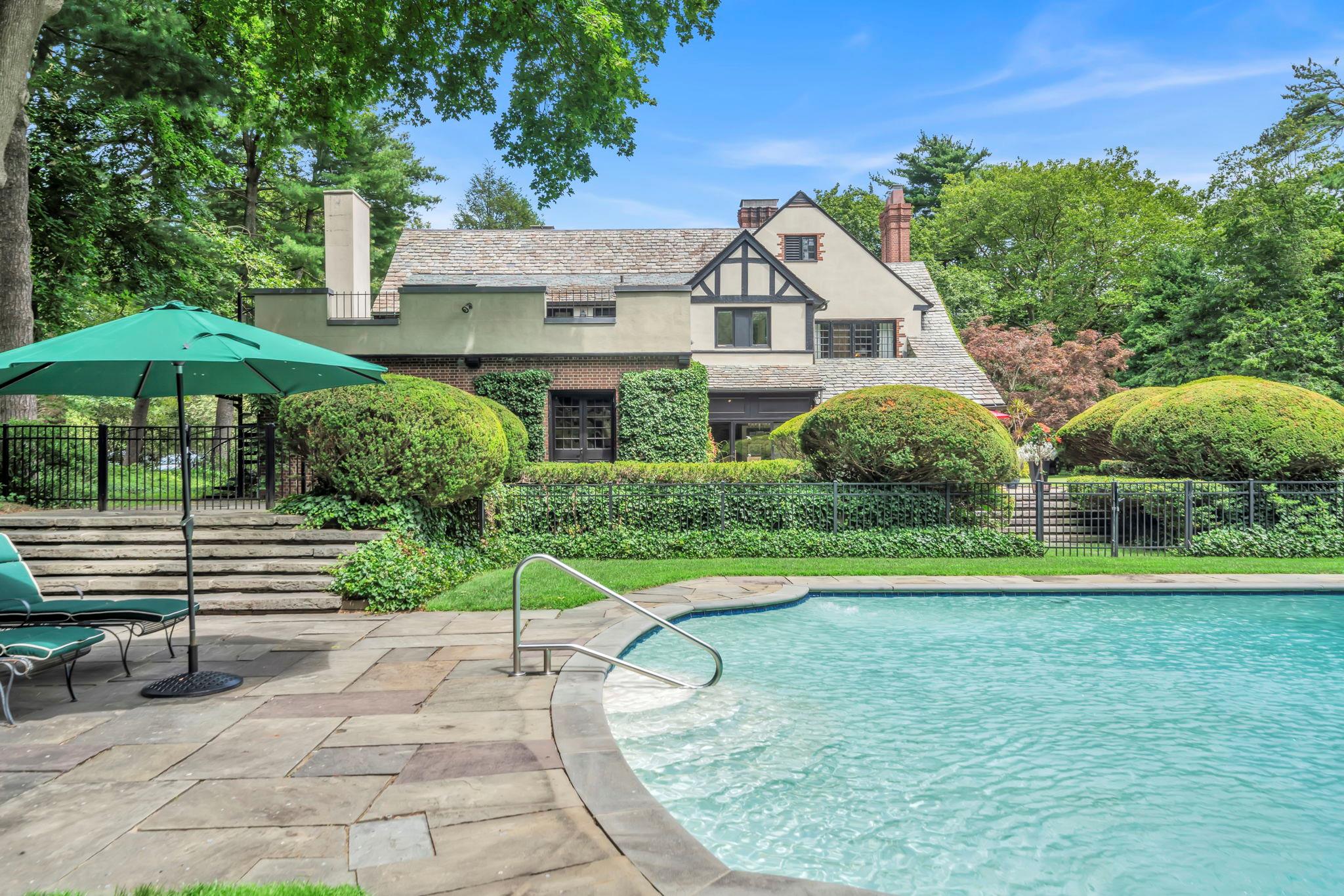 95 Piping Rock Road