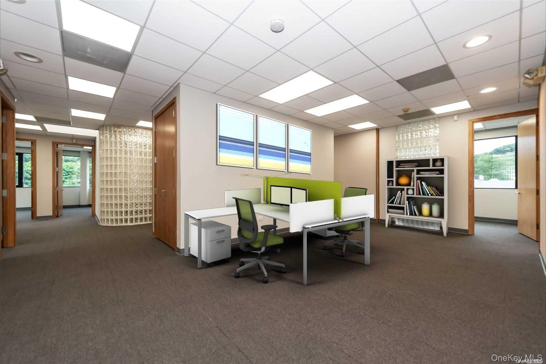 144 Woodbury Road Unit: UPPER