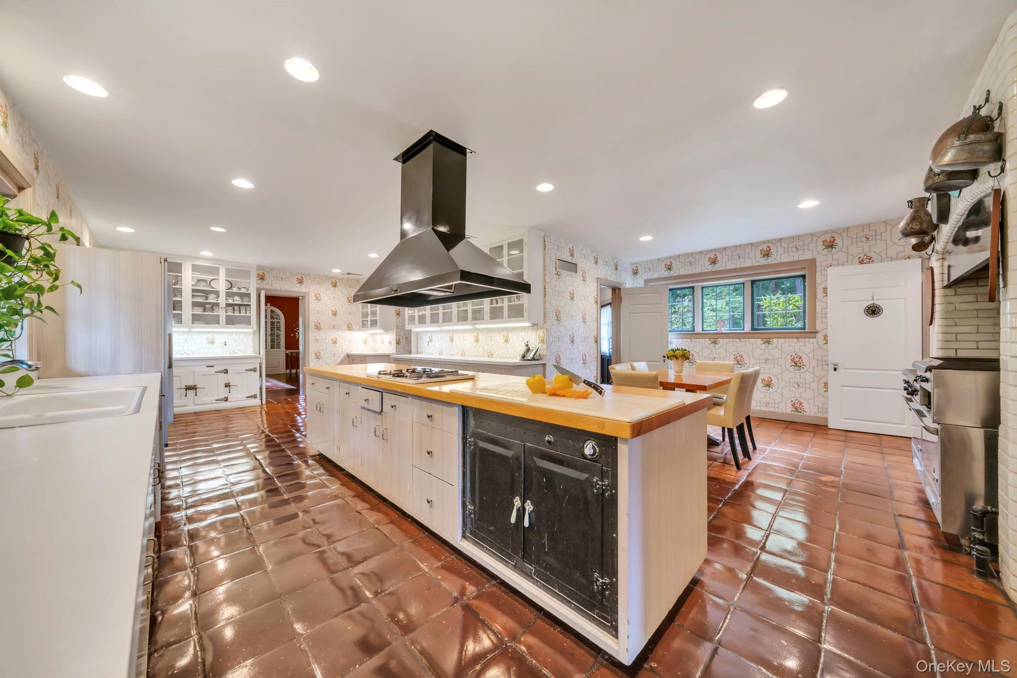 95 Piping Rock Road