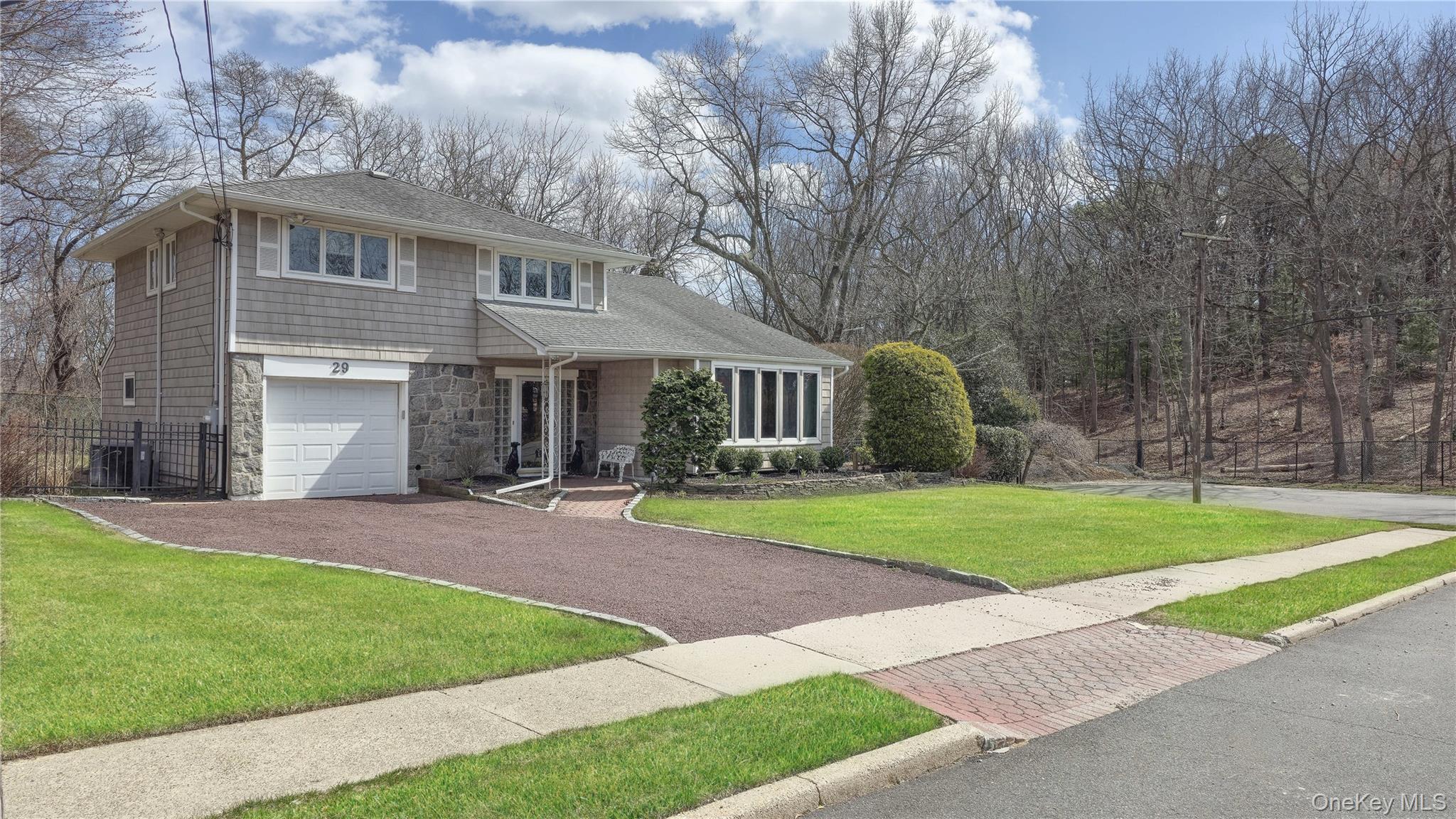 29 Serpentine Lane