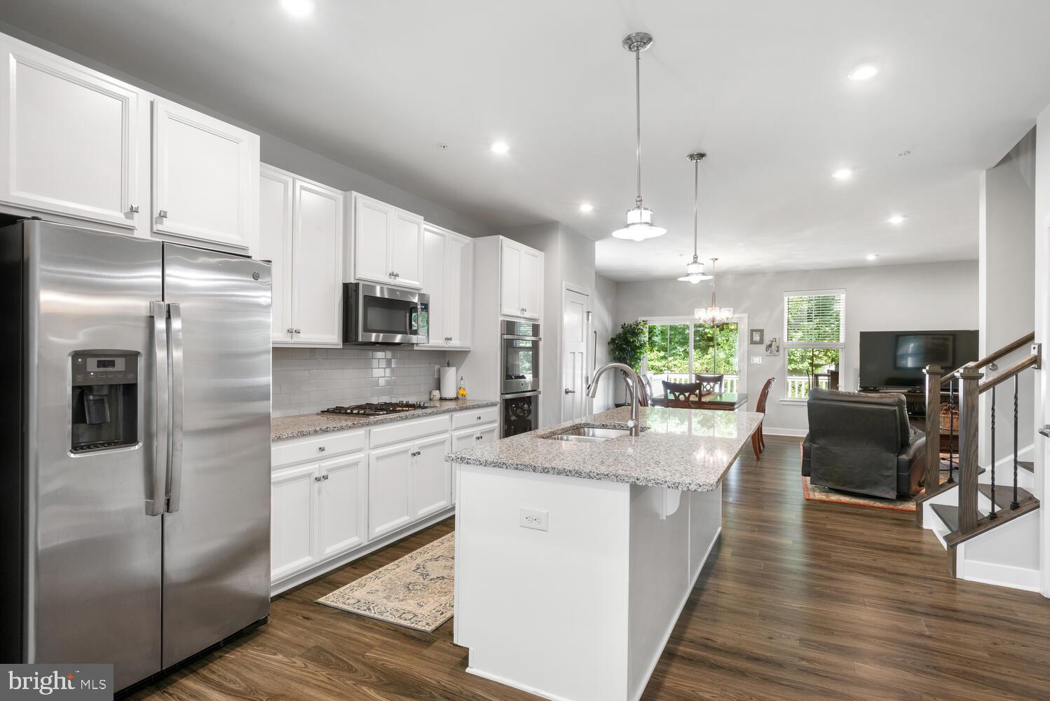 1231 Benjamin Dr