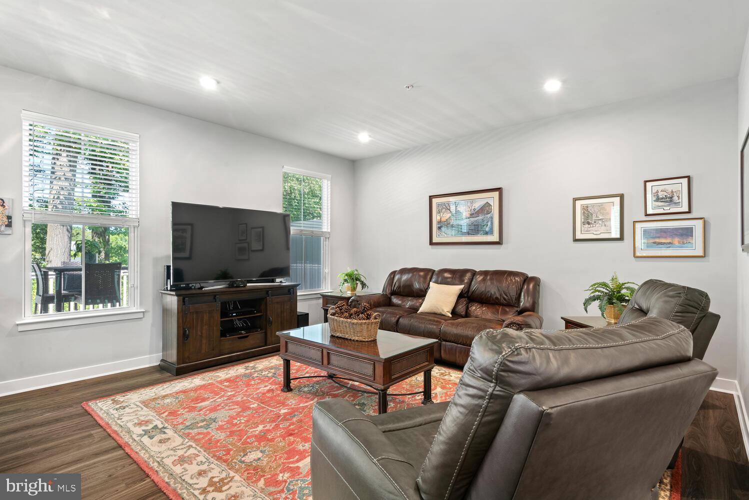 1231 Benjamin Dr