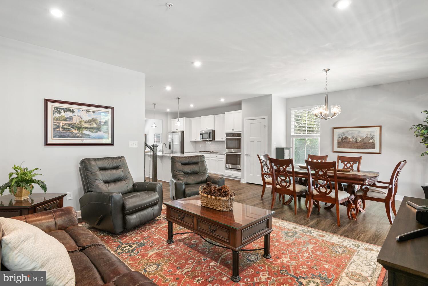 1231 Benjamin Dr