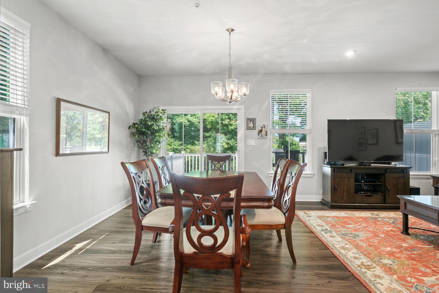 1231 Benjamin Dr