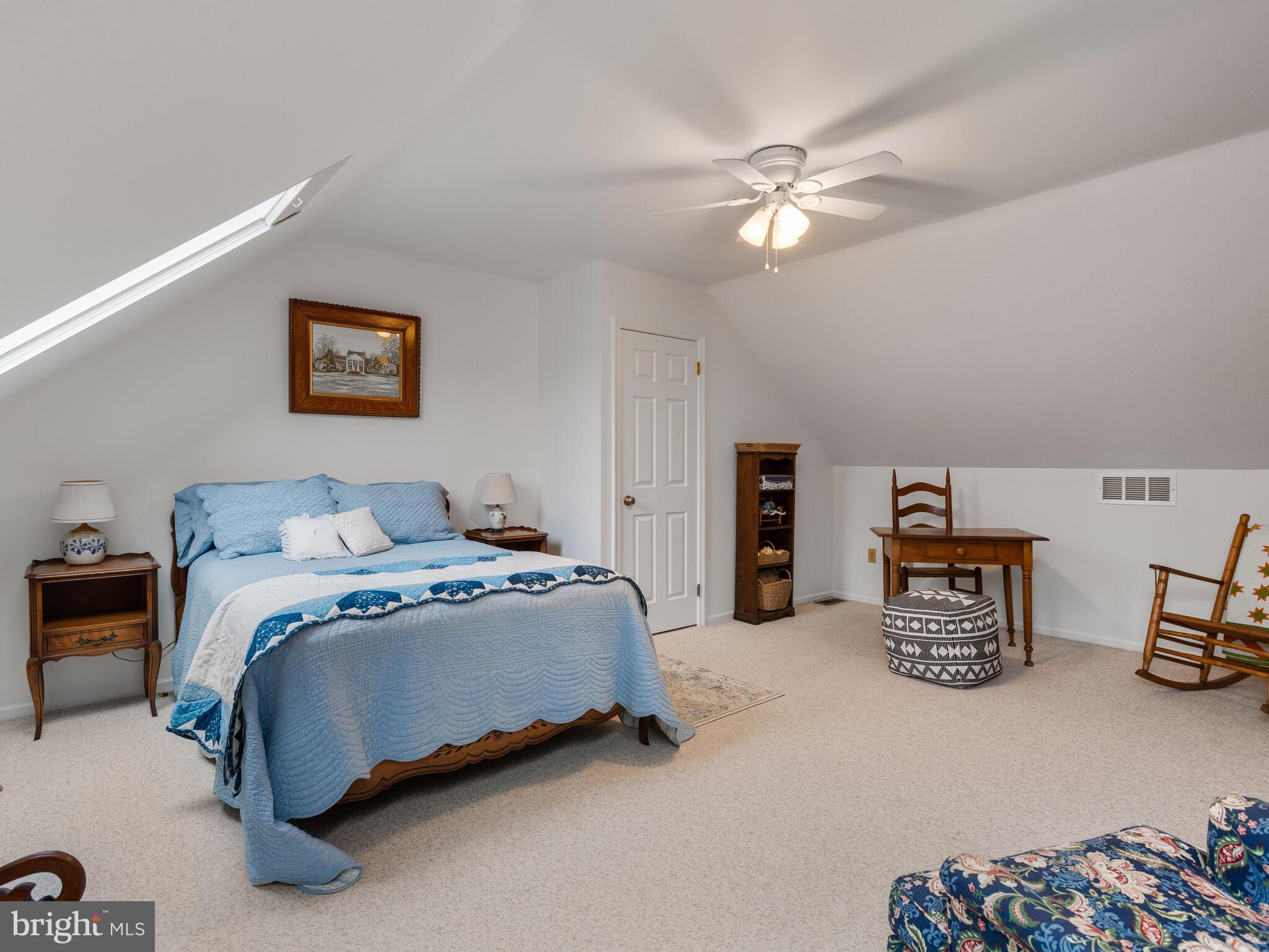 81 E Thomas Ct