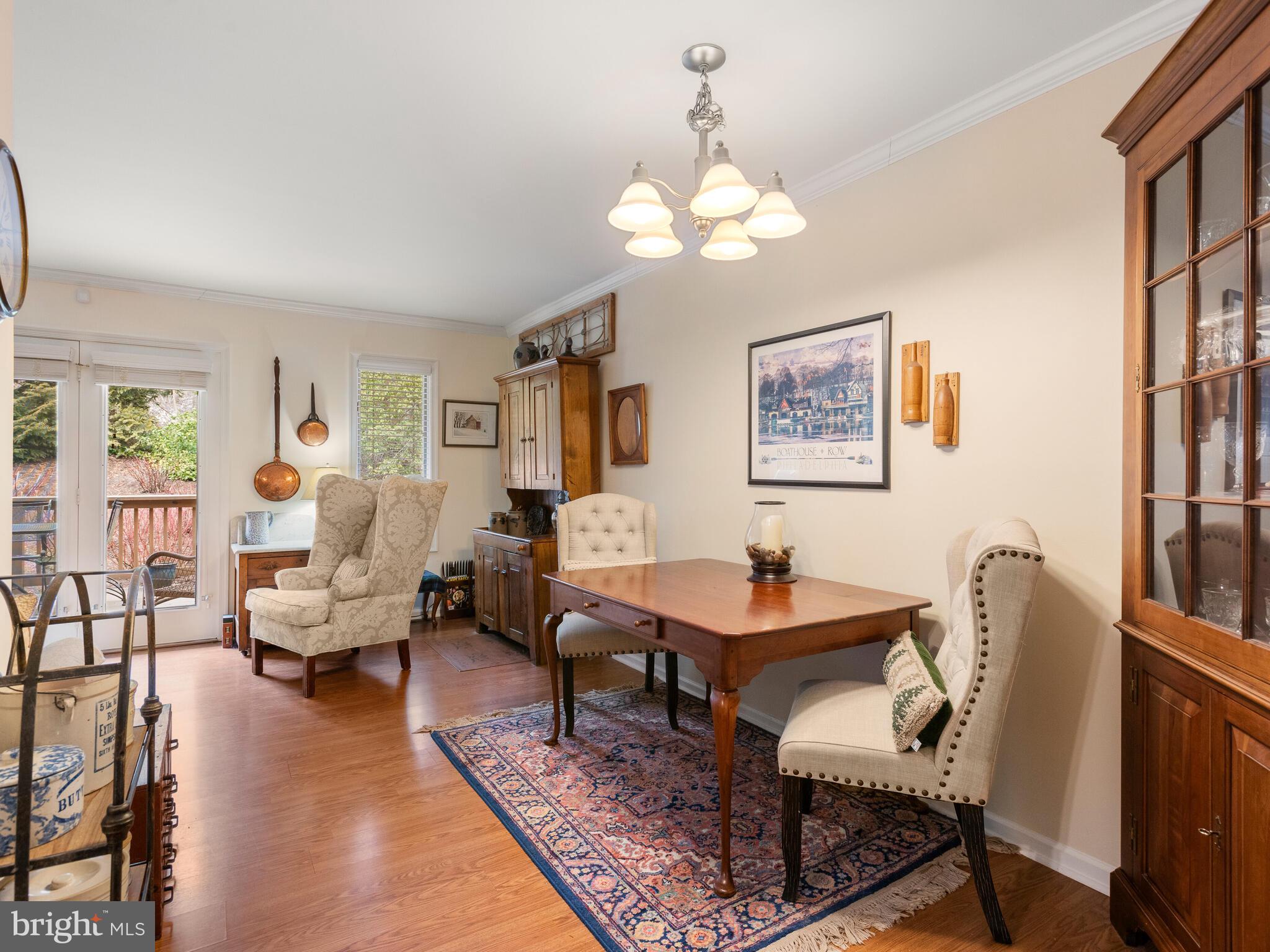 81 E Thomas Ct