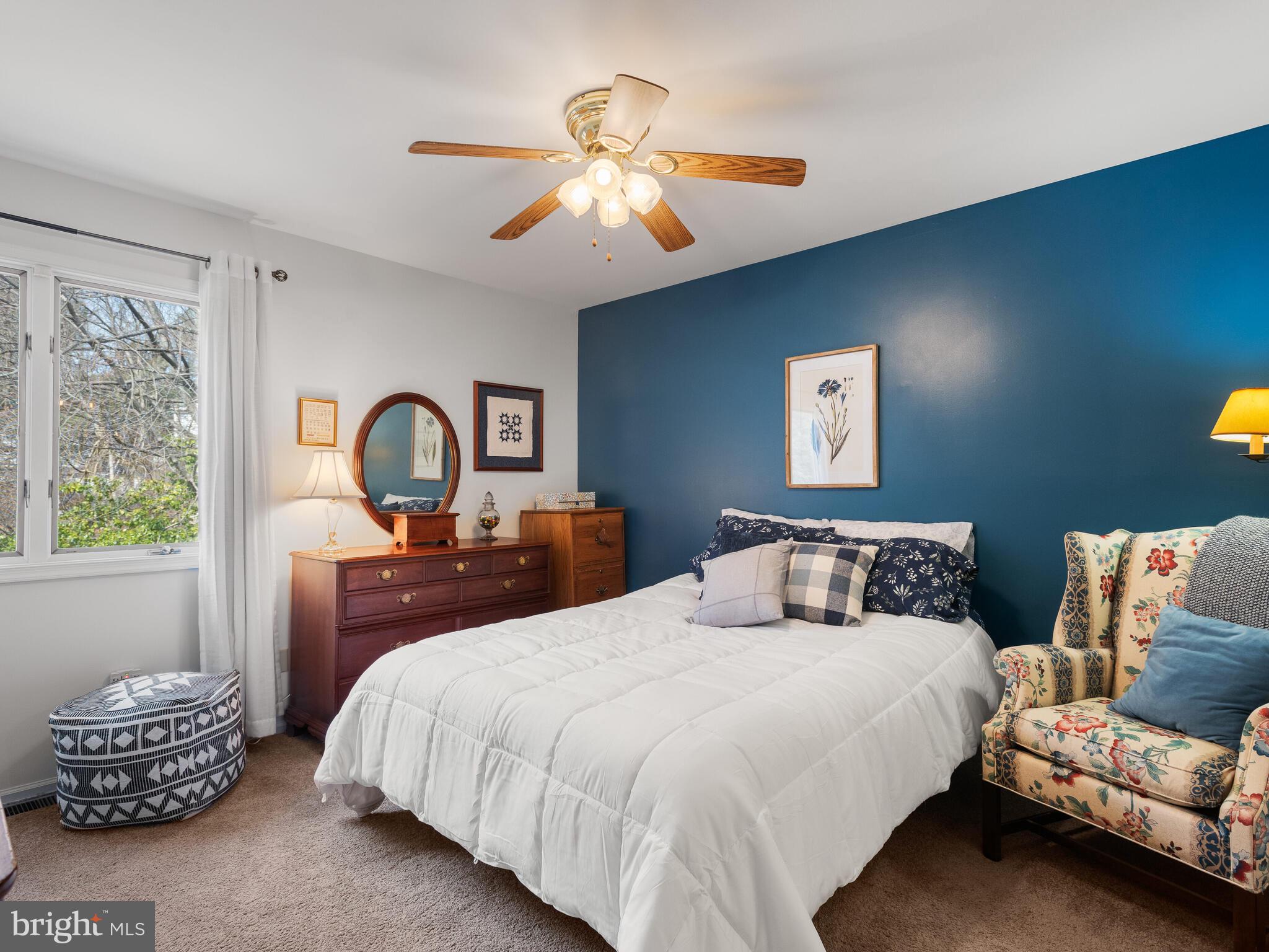 81 E Thomas Ct