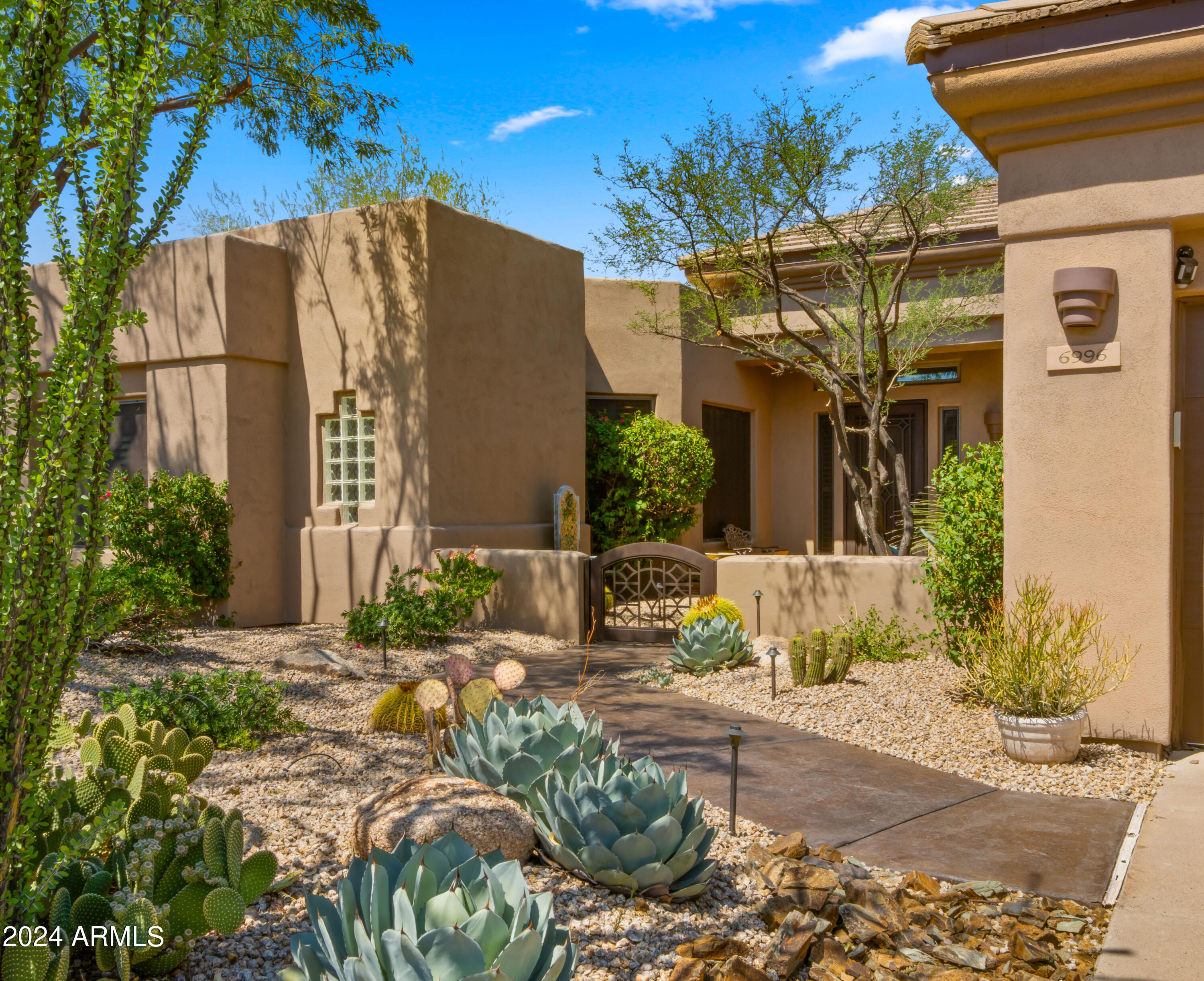 6996 E MIGHTY SAGUARO Way