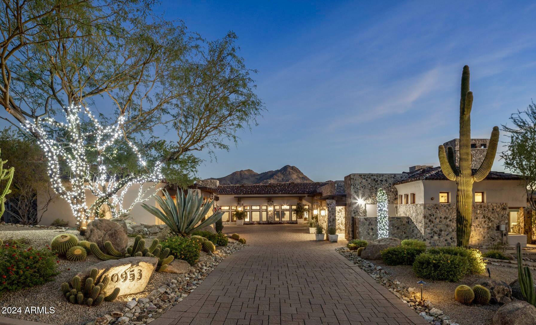 10953 E TUSAYAN Trail