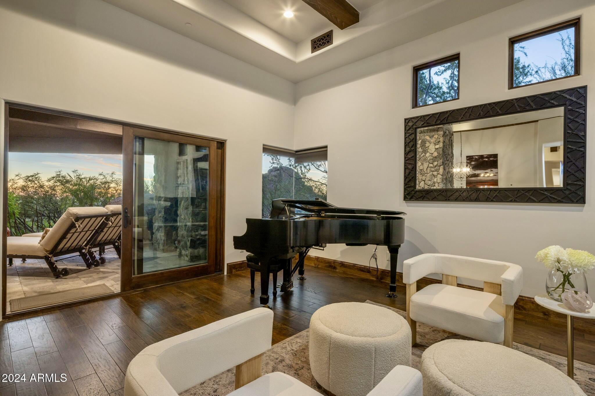 10953 E TUSAYAN Trail