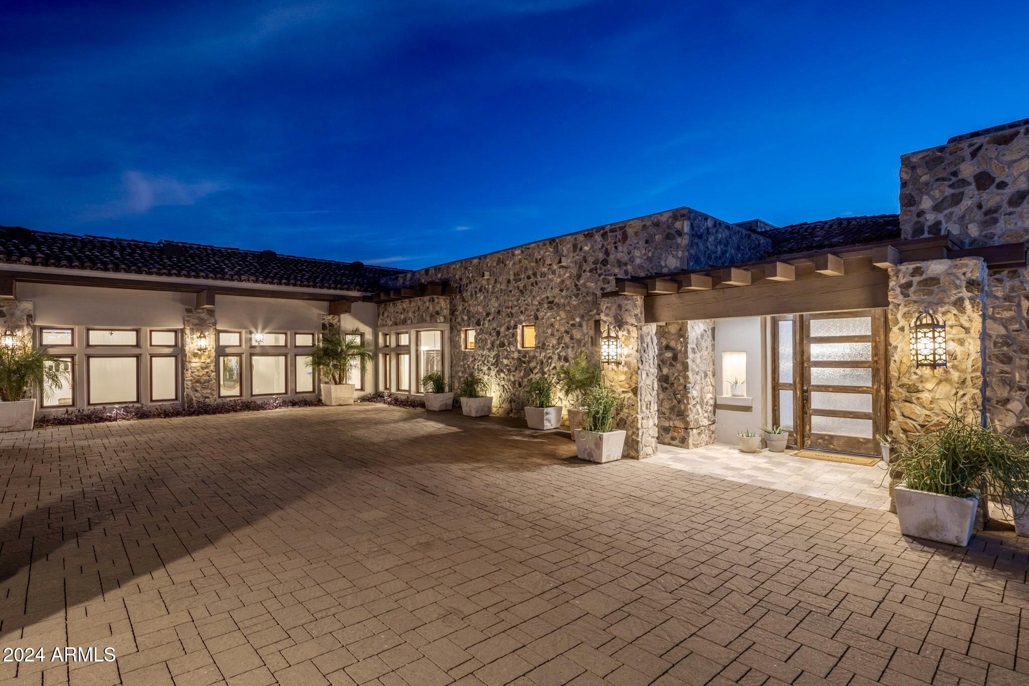 10953 E TUSAYAN Trail