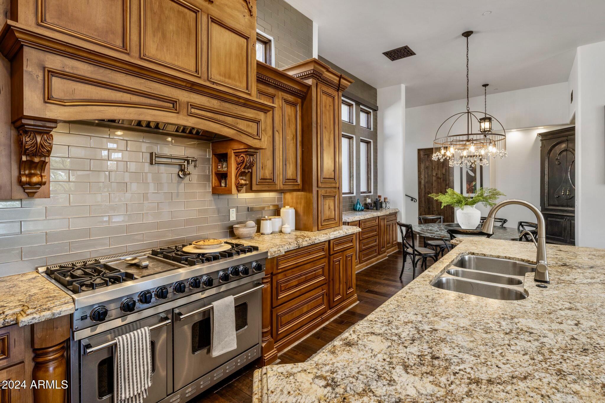 10953 E TUSAYAN Trail