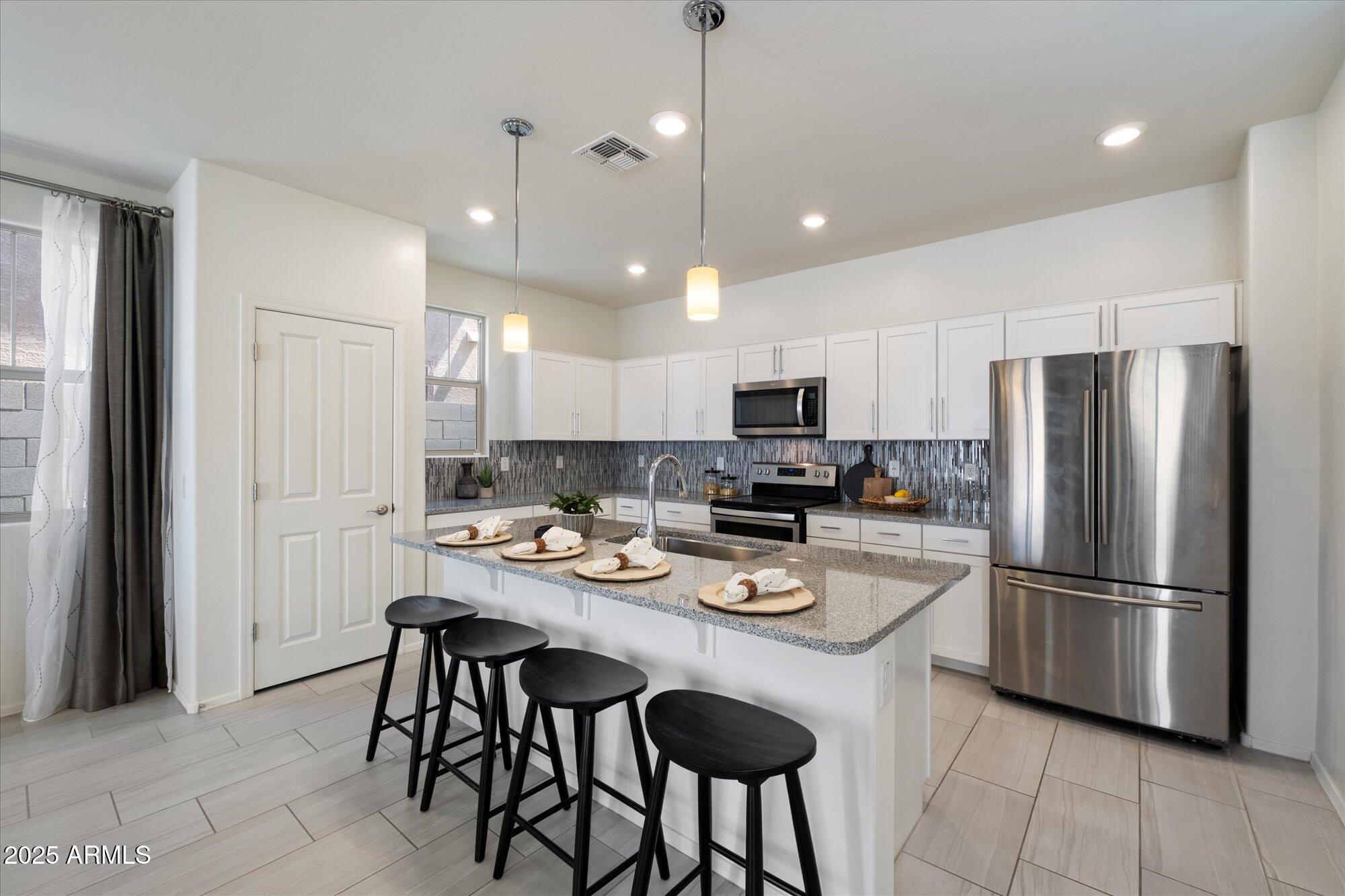 2952 S WASHINGTON Street