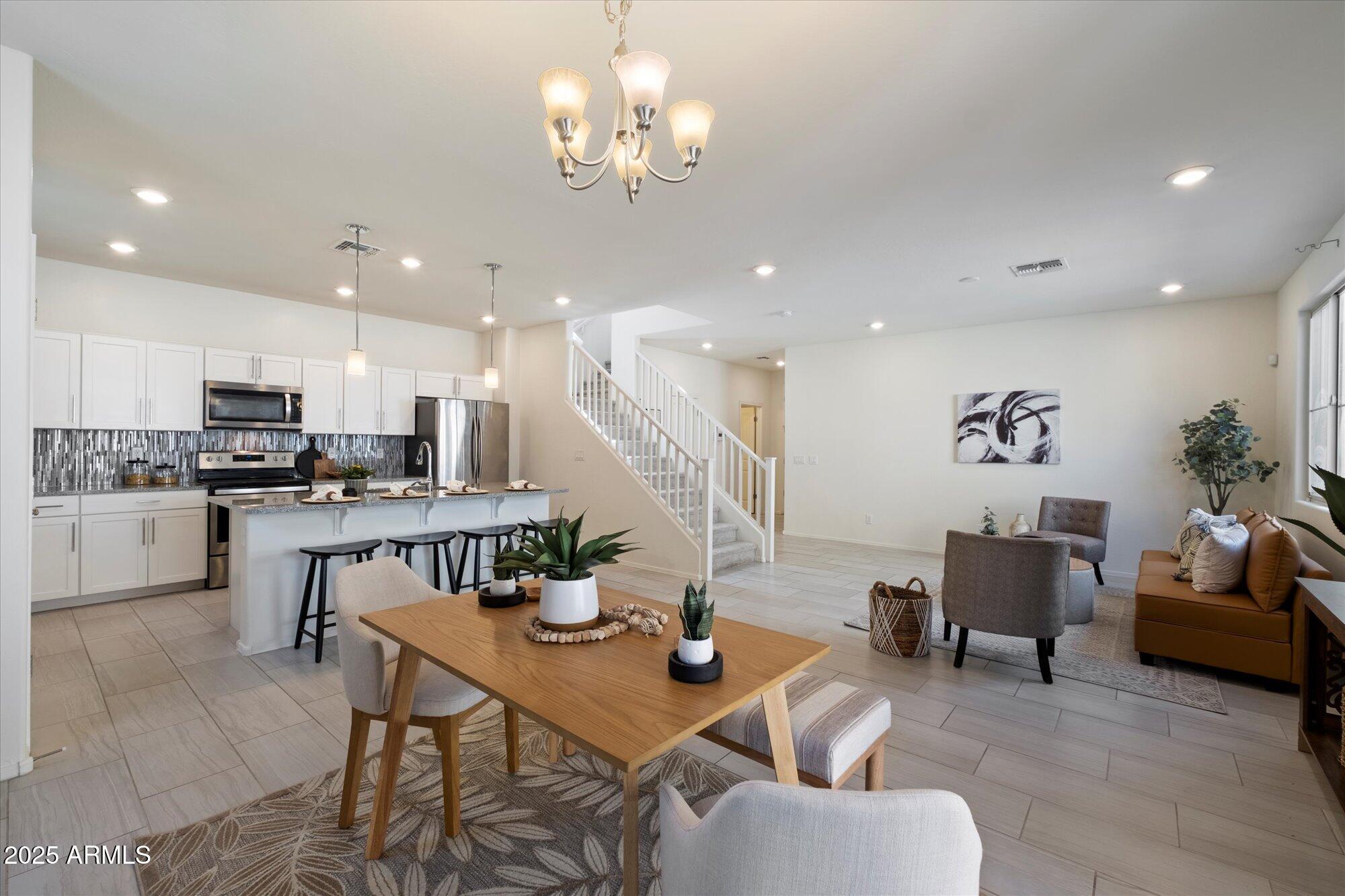 2952 S WASHINGTON Street