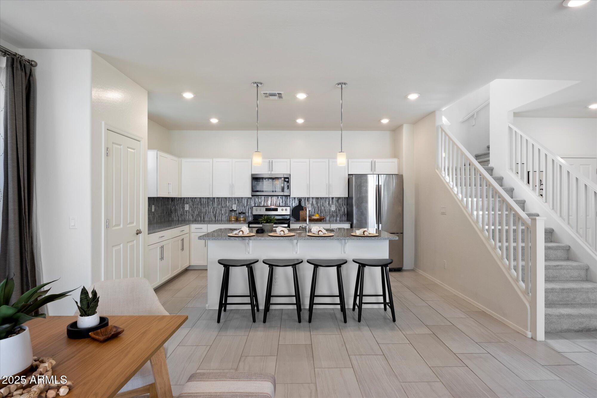 2952 S WASHINGTON Street