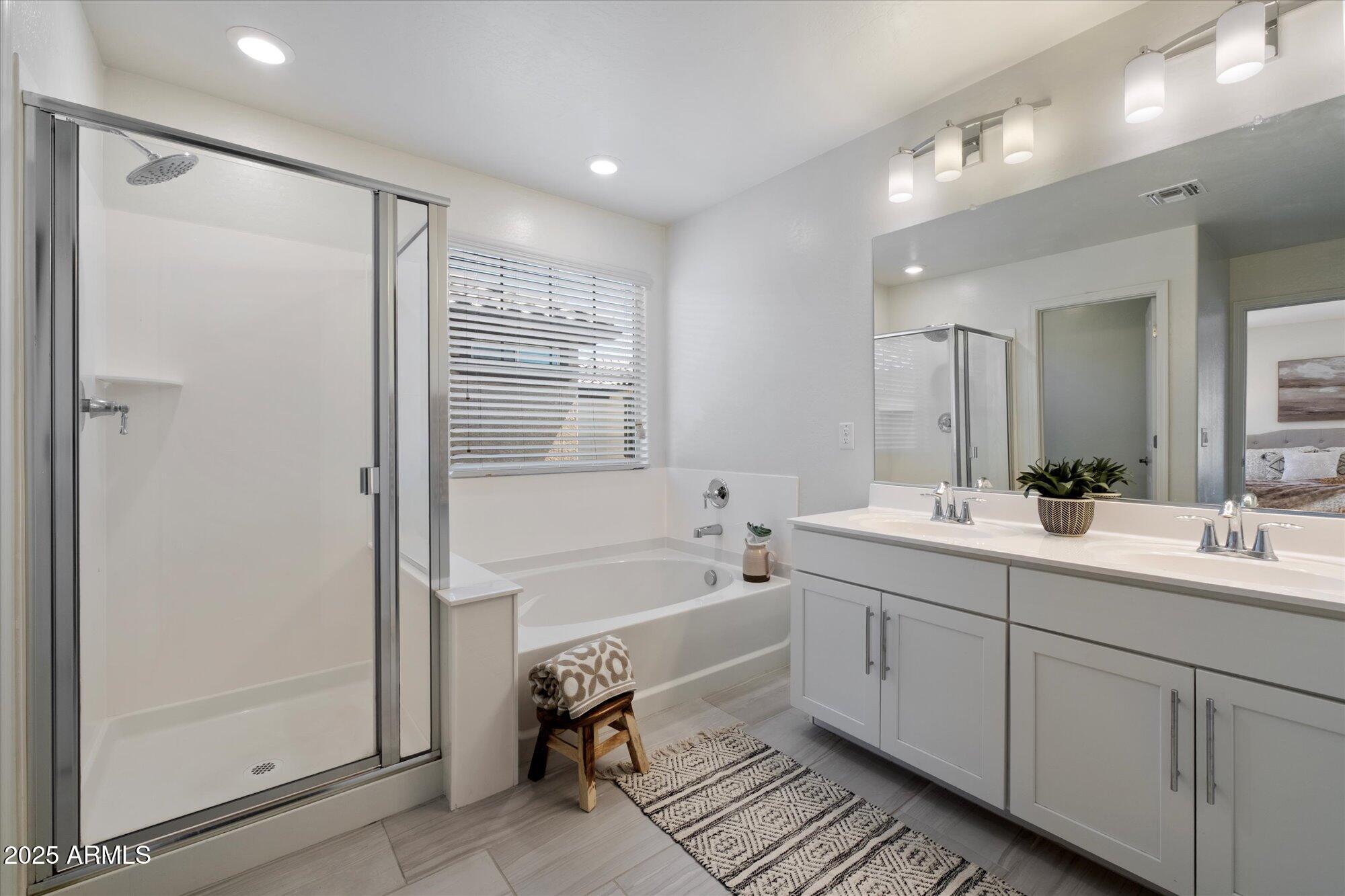 2952 S WASHINGTON Street