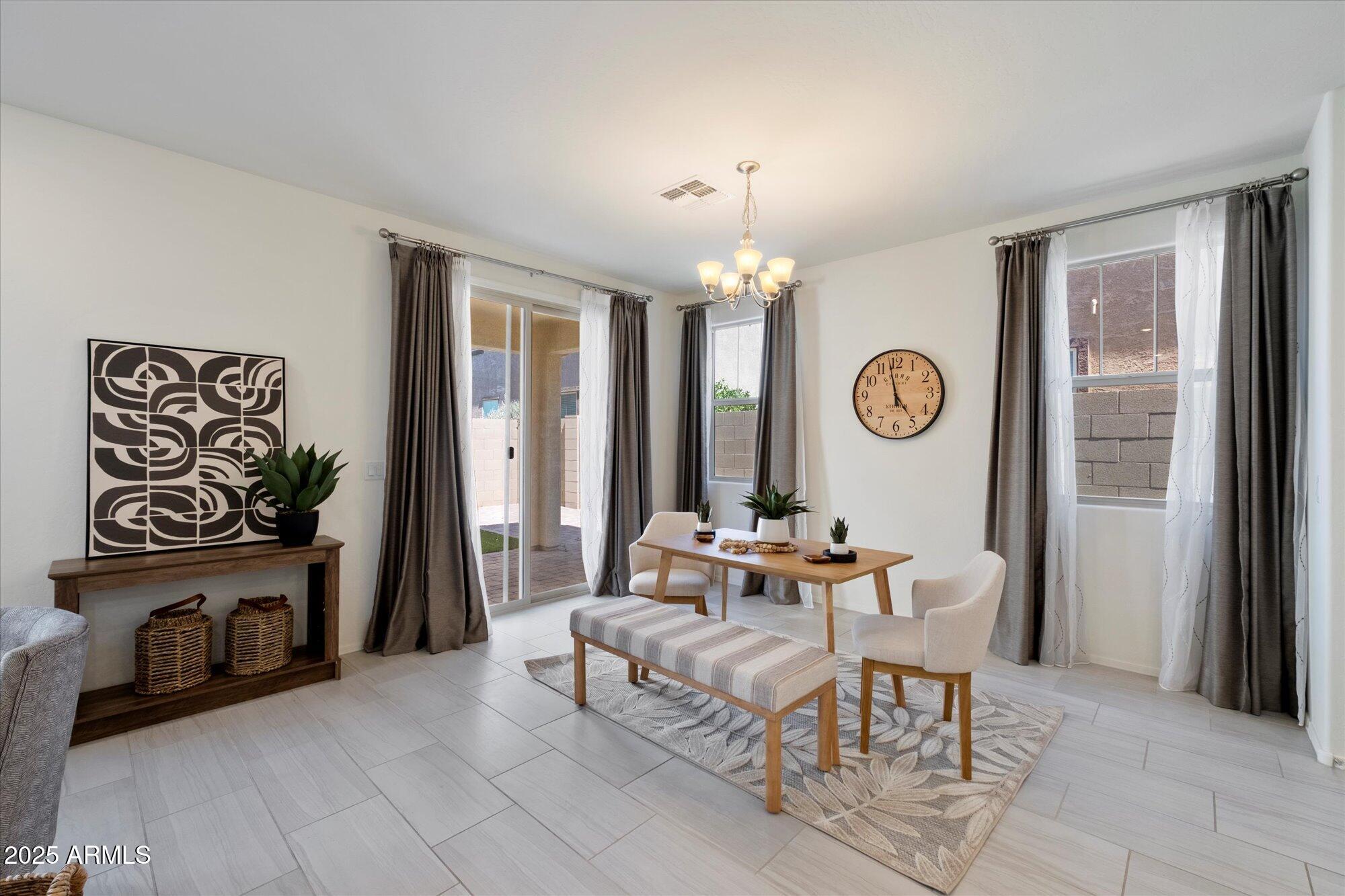 2952 S WASHINGTON Street