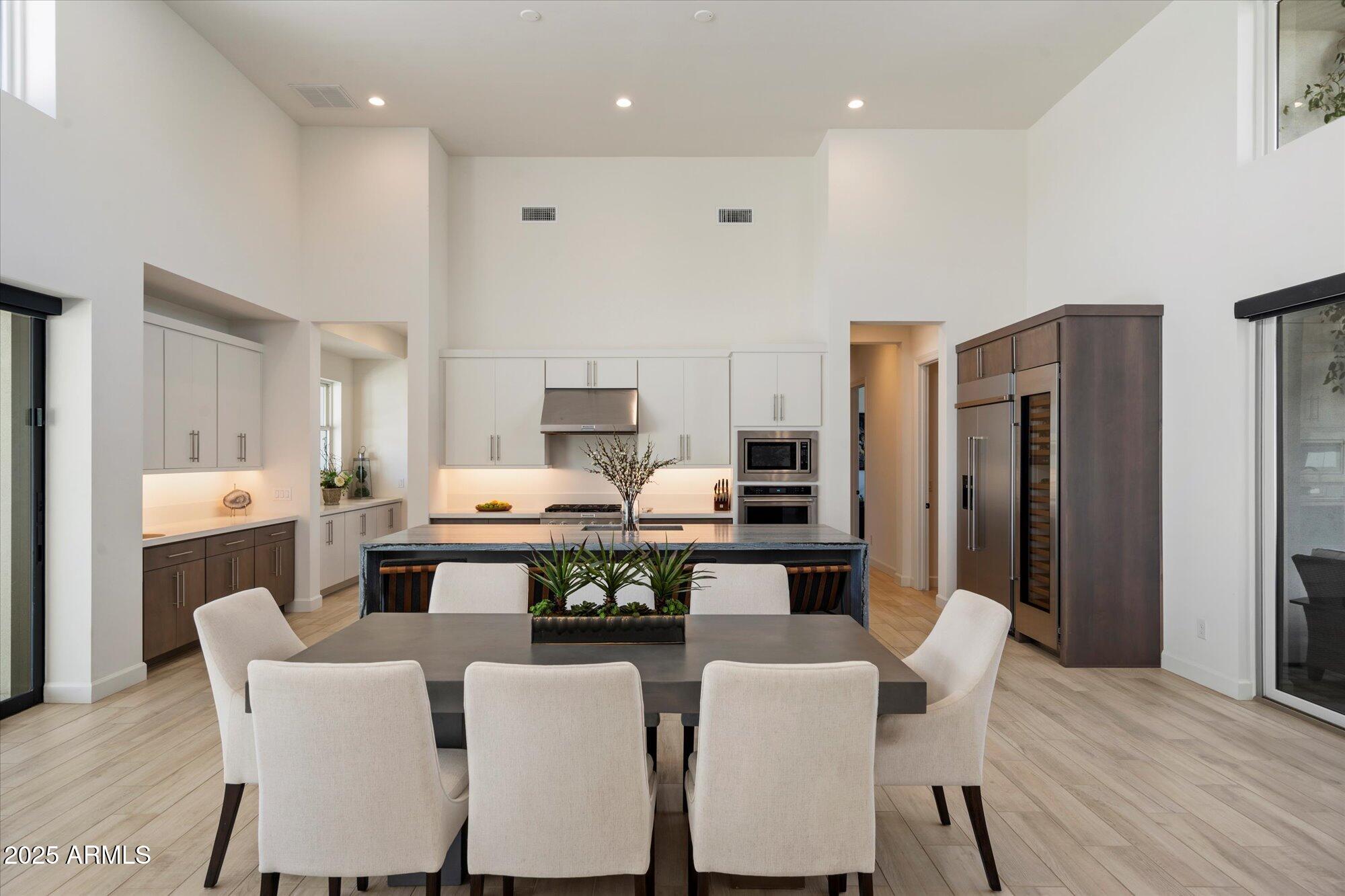 21985 E SUNSET Drive