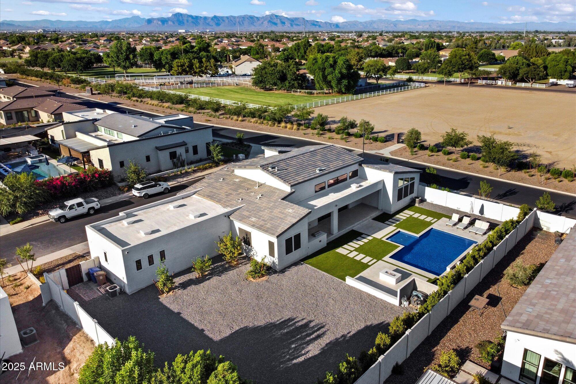 21985 E SUNSET Drive