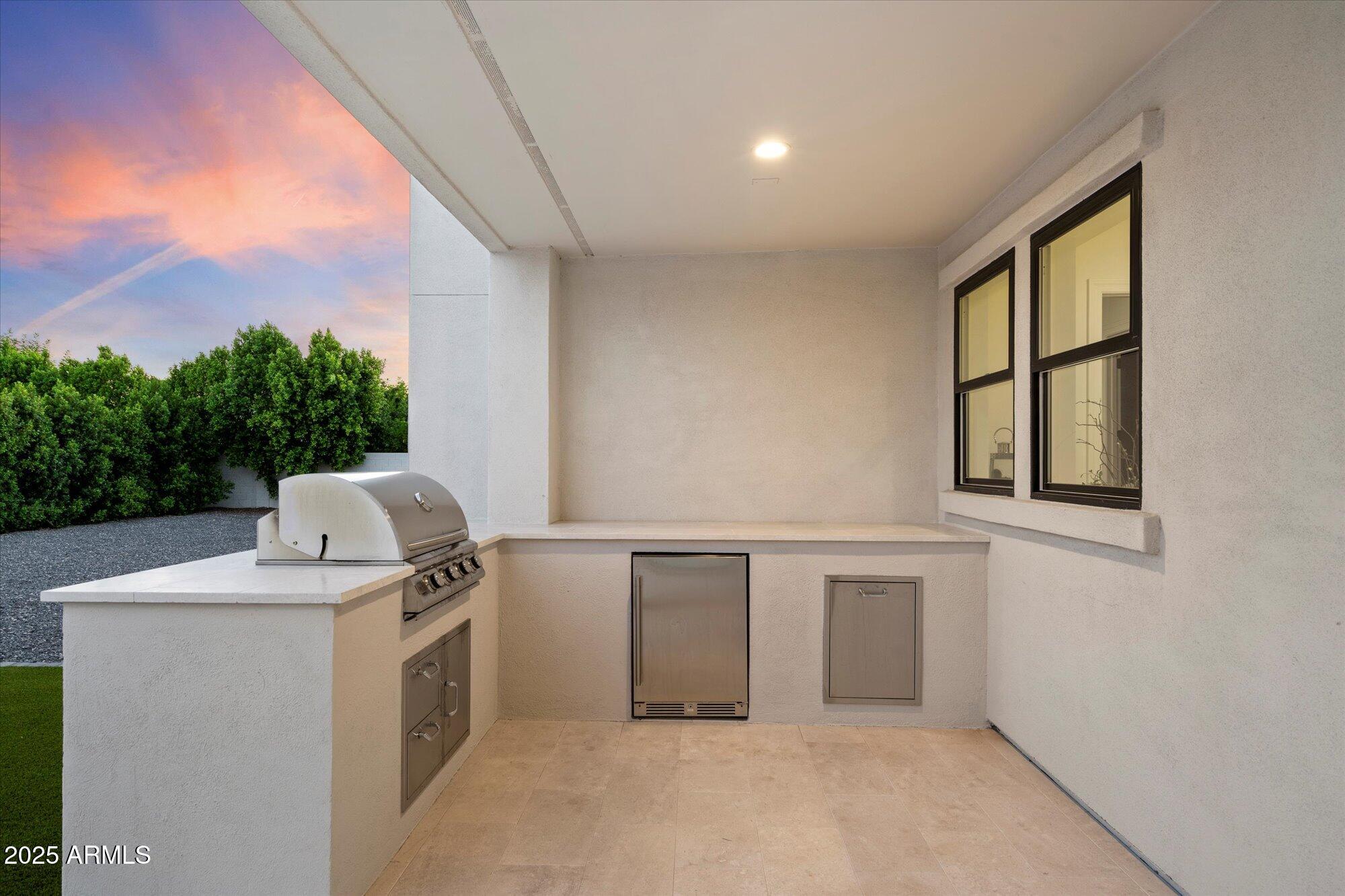 21985 E SUNSET Drive