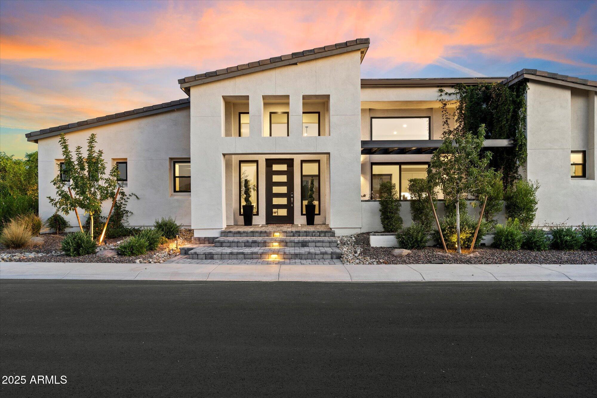 21985 E SUNSET Drive