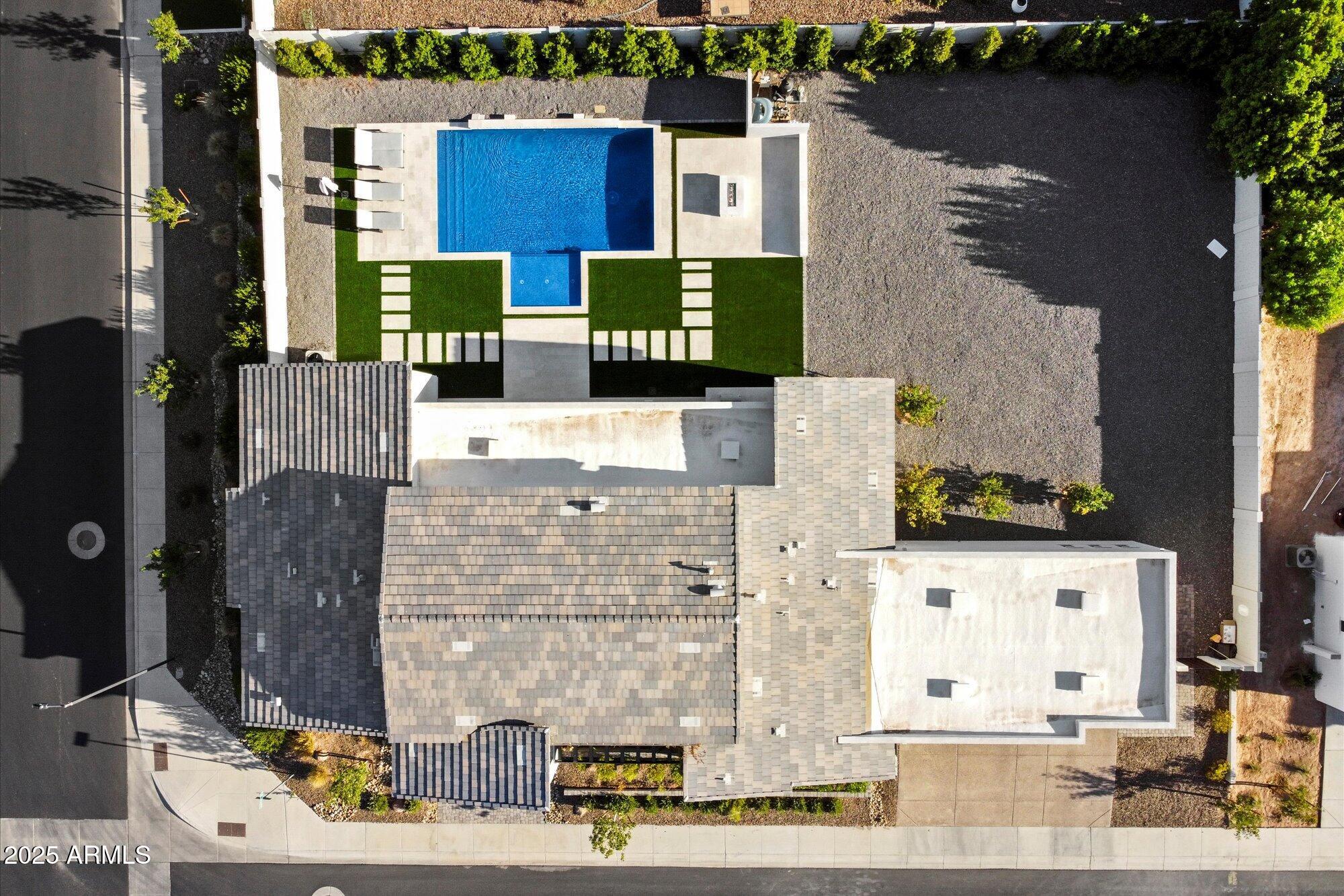 21985 E SUNSET Drive
