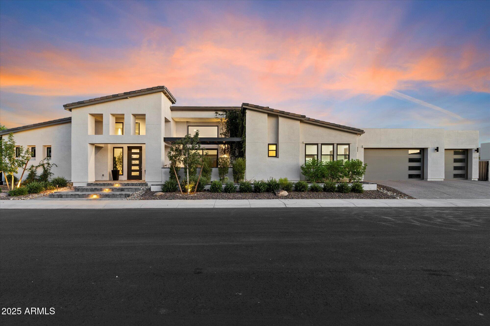 21985 E SUNSET Drive